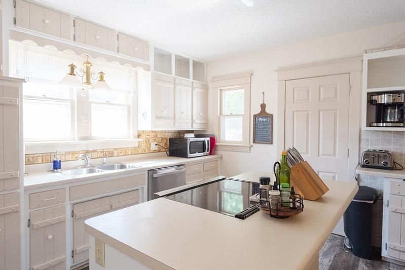 120 Division Street N Property Photo 3