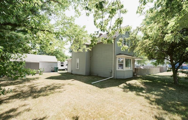 120 Division Street N Property Photo 23