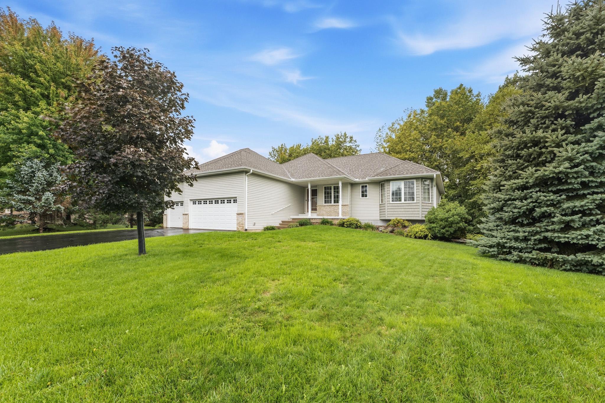 22048 Elston Avenue Property Photo 1