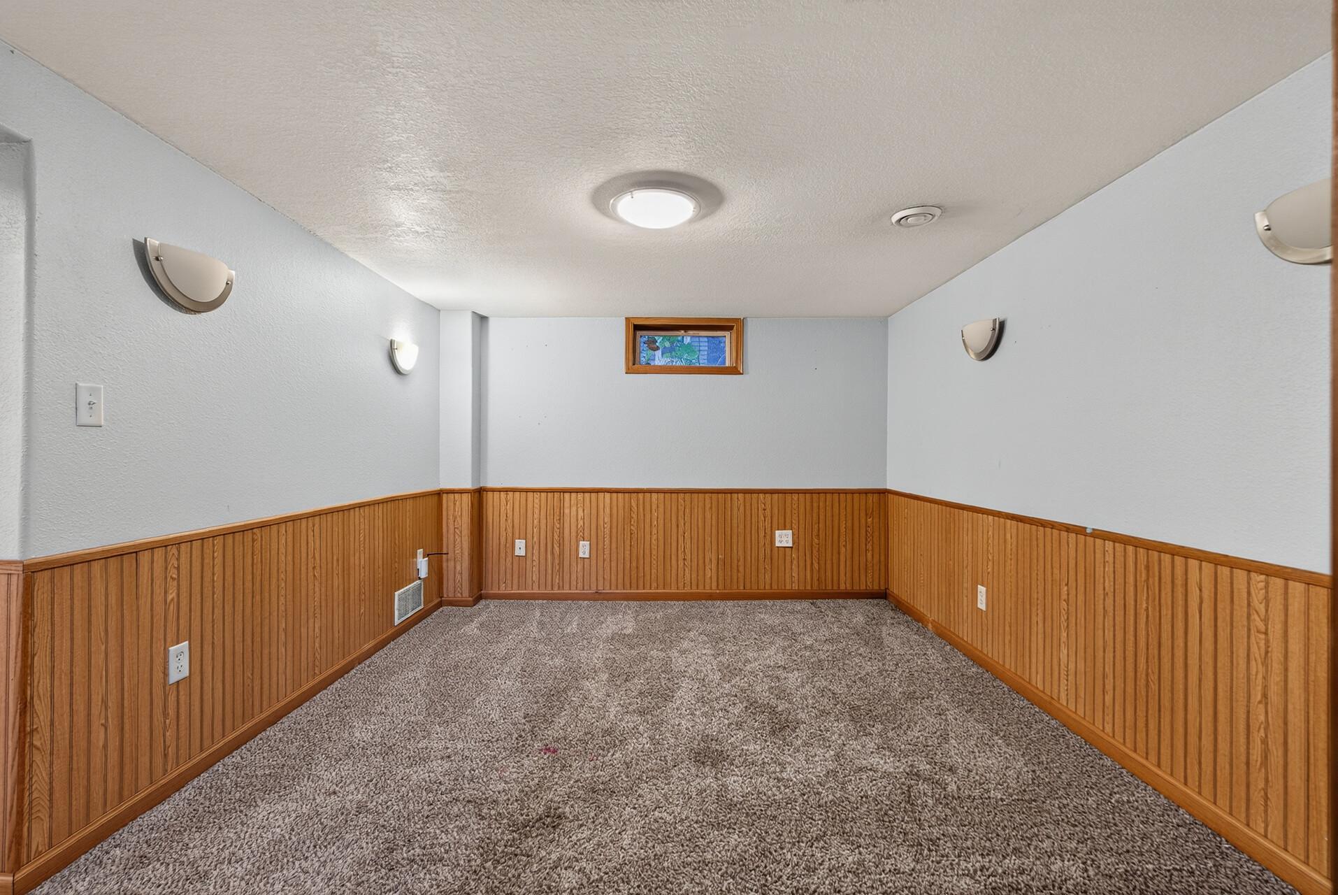 750 Mooers Avenue Se Property Photo 18