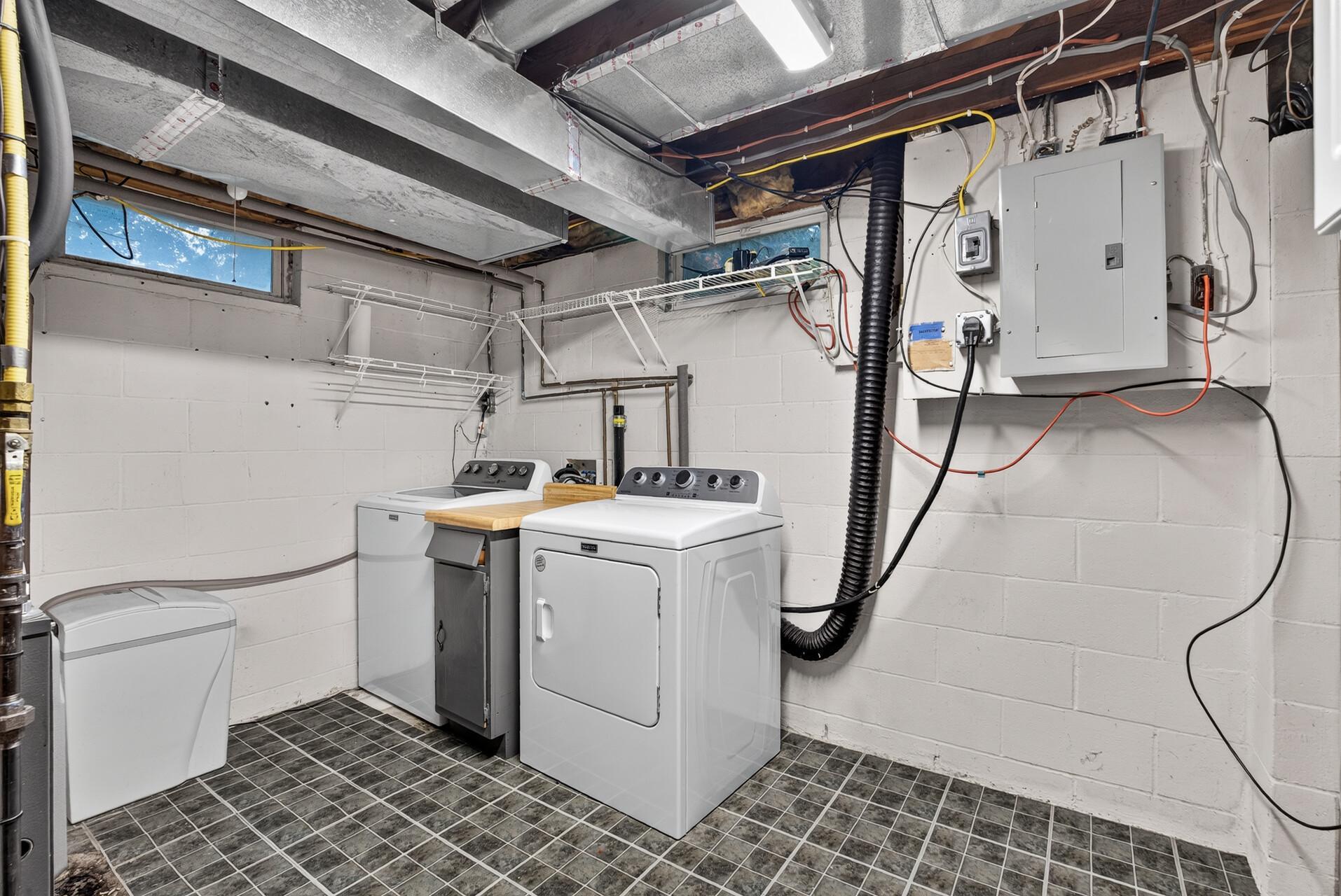 750 Mooers Avenue Se Property Photo 25