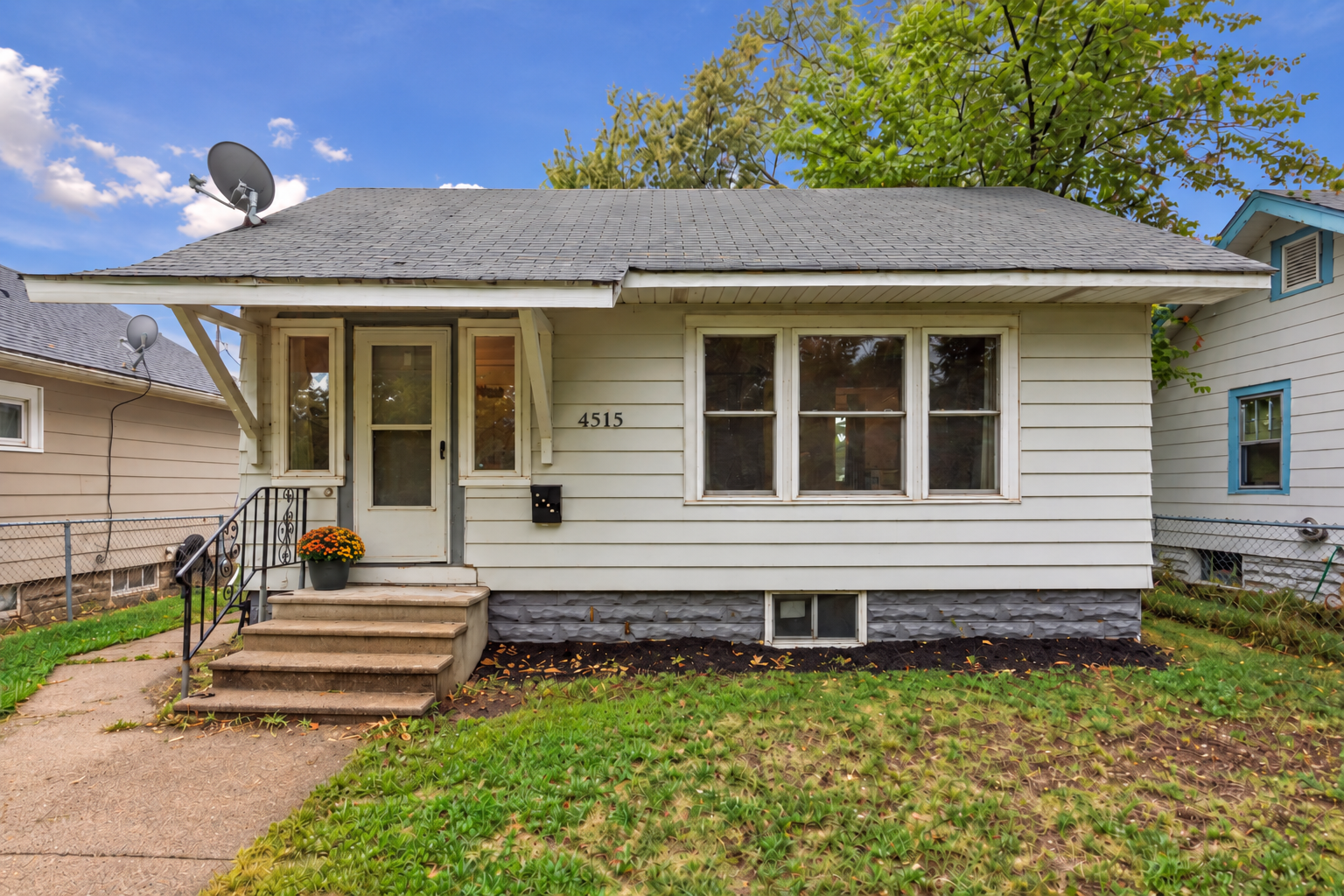 4515 Aldrich Avenue N Property Photo 1