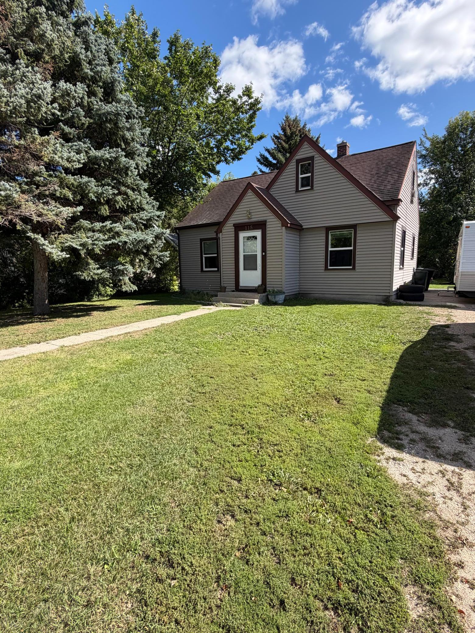 115 Riverside Drive Property Photo 1