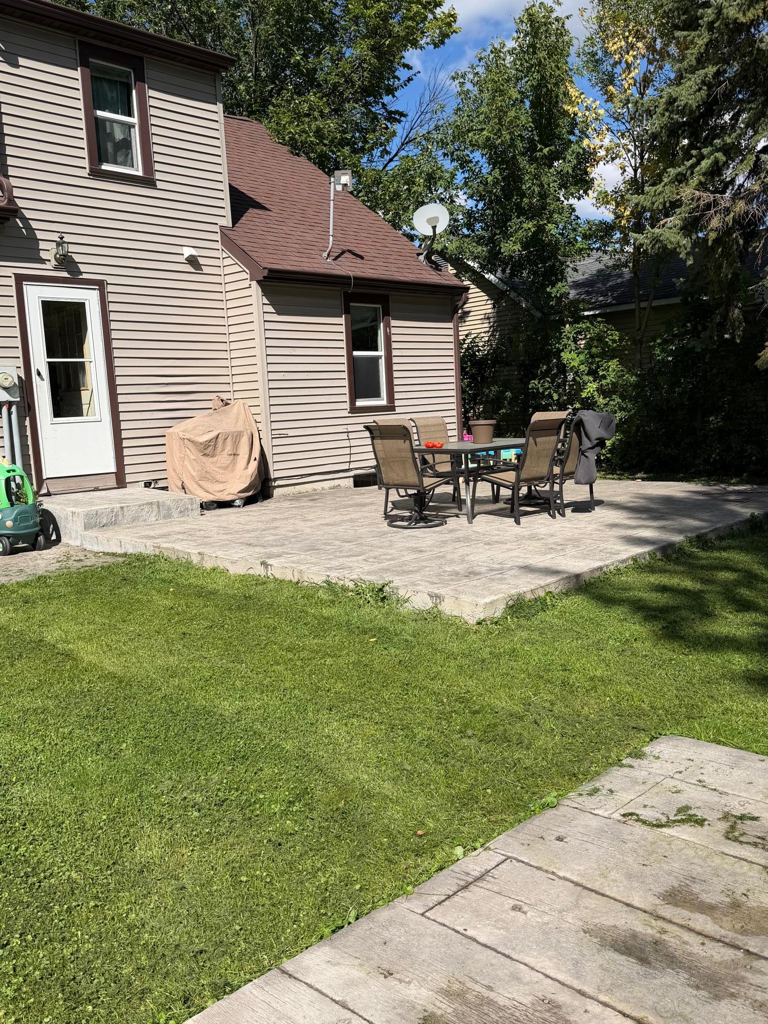 115 Riverside Drive Property Photo 4