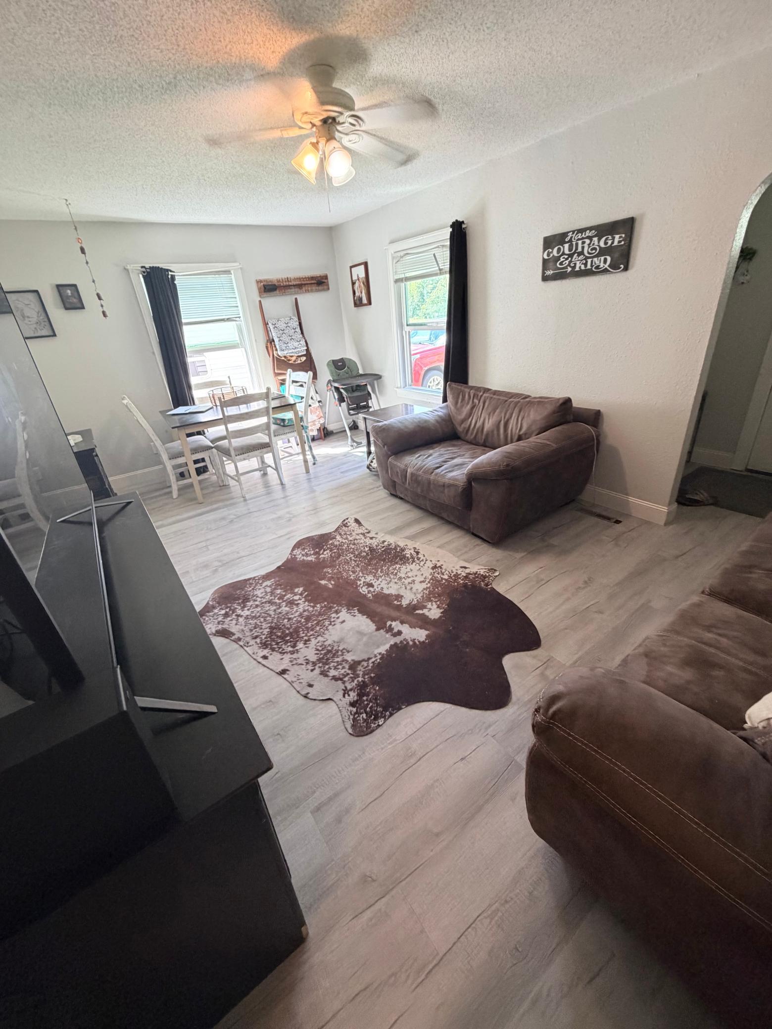 115 Riverside Drive Property Photo 10