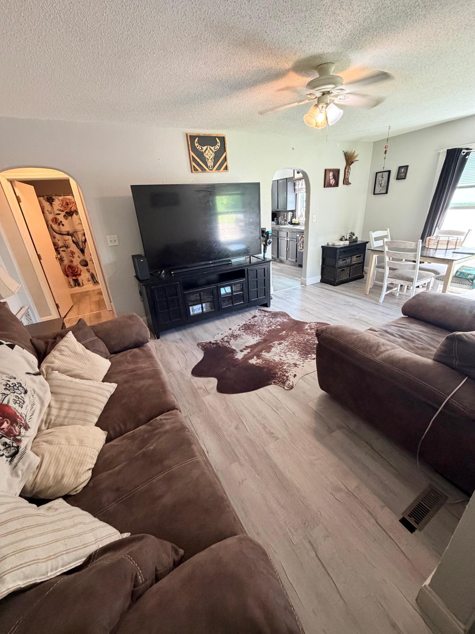 115 Riverside Drive Property Photo 11