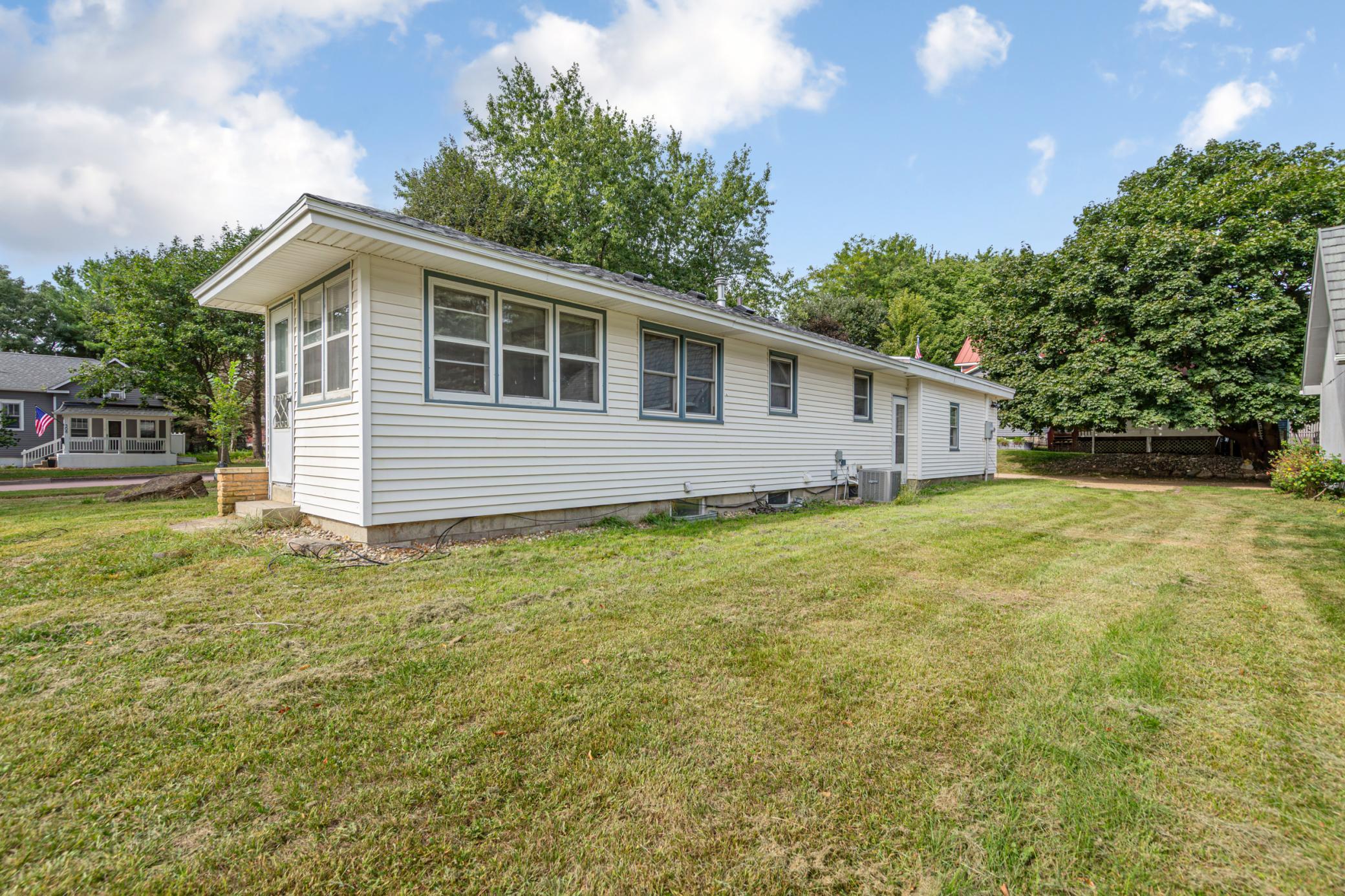 509 College Avenue Property Photo 4