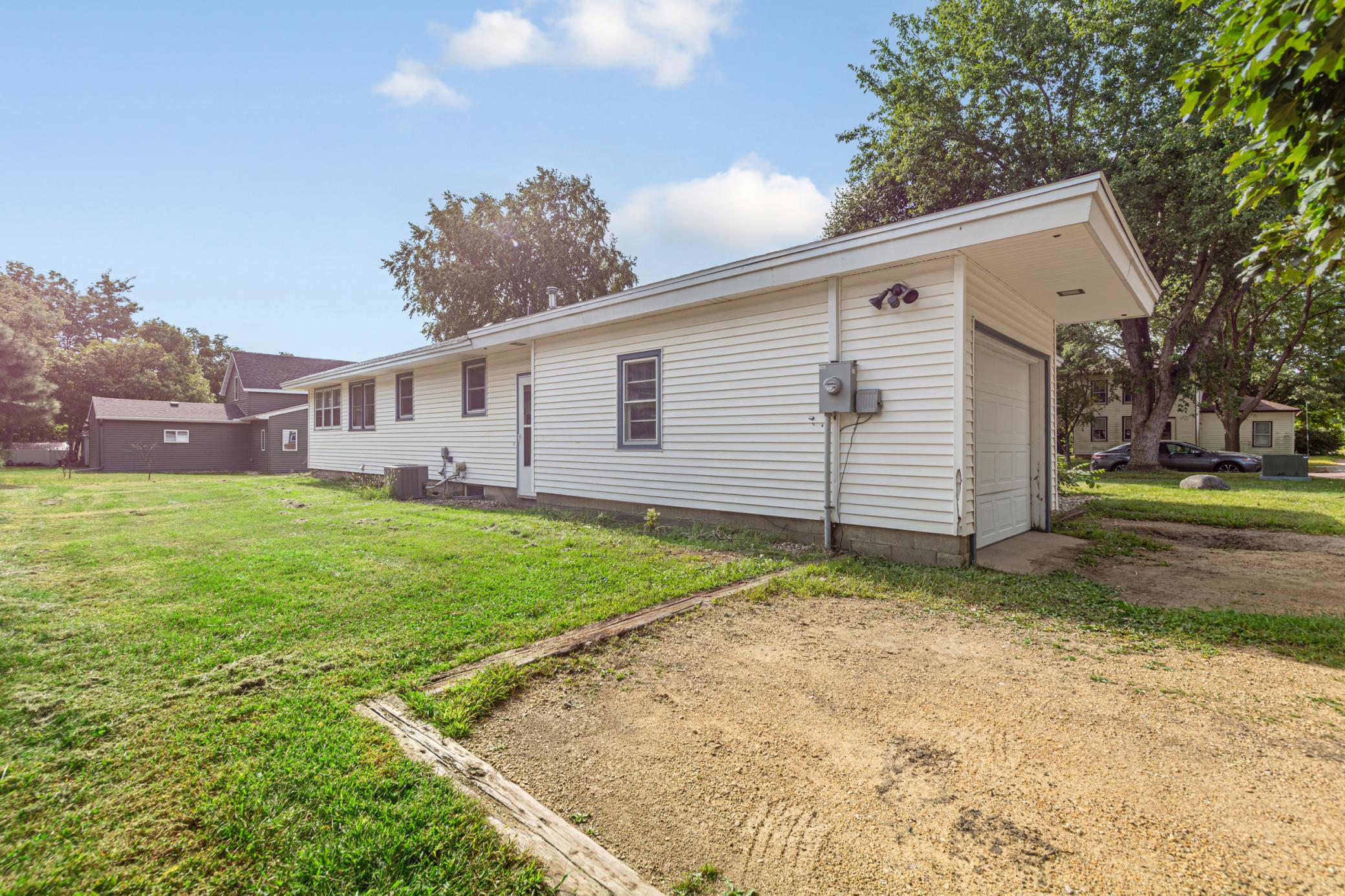 509 College Avenue Property Photo 5