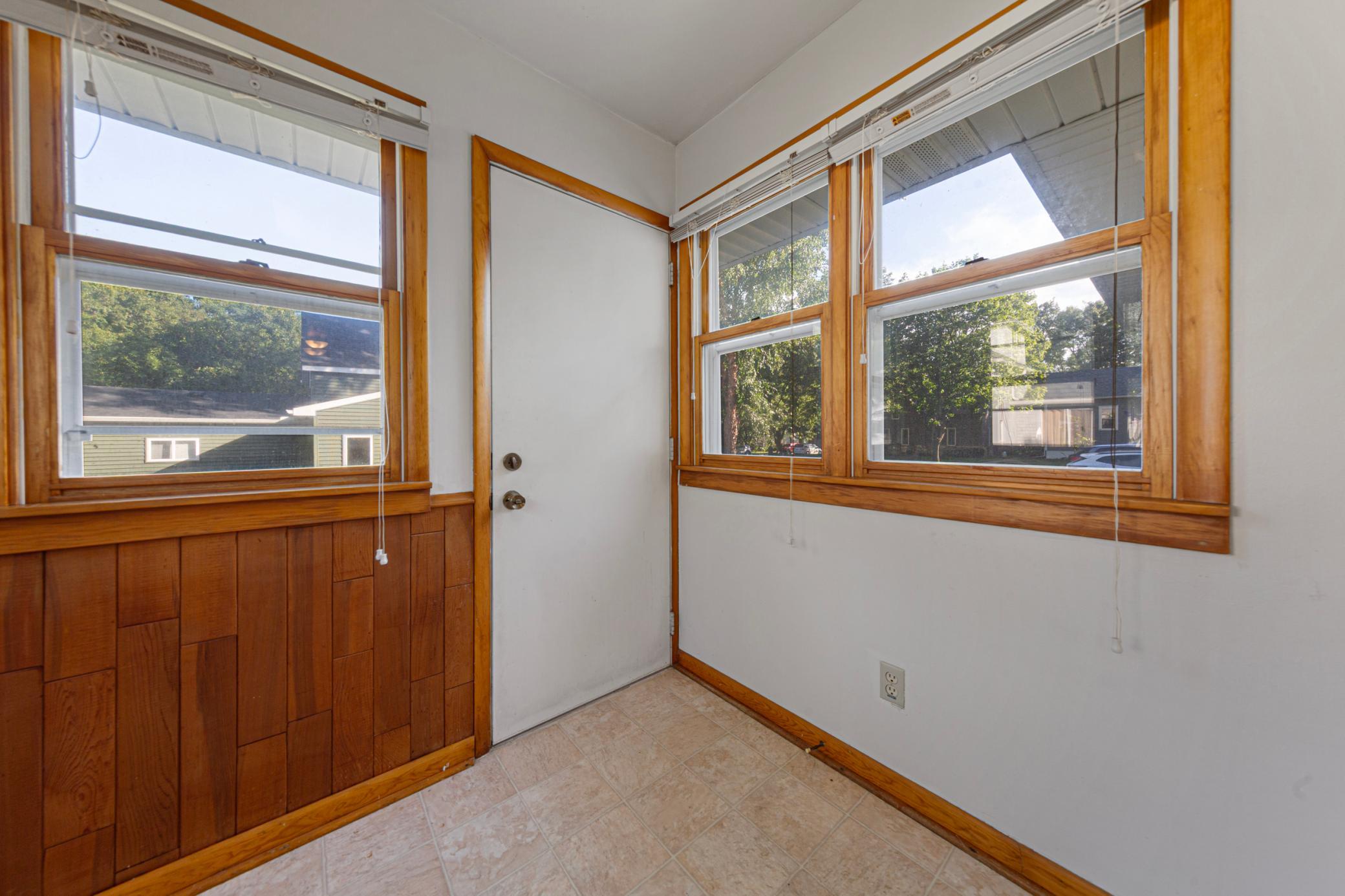 509 College Avenue Property Photo 13