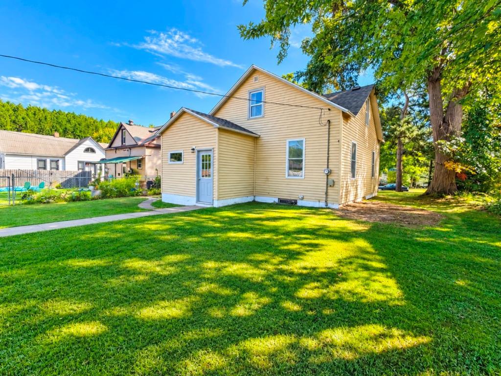105 Sadie Street Property Photo 4