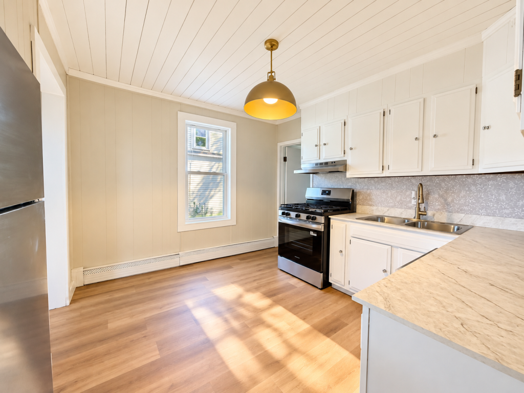 105 Sadie Street Property Photo 5