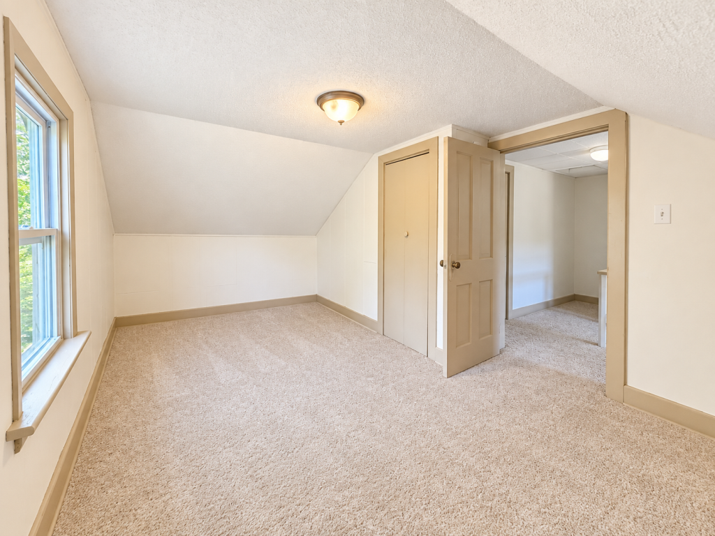 105 Sadie Street Property Photo 15