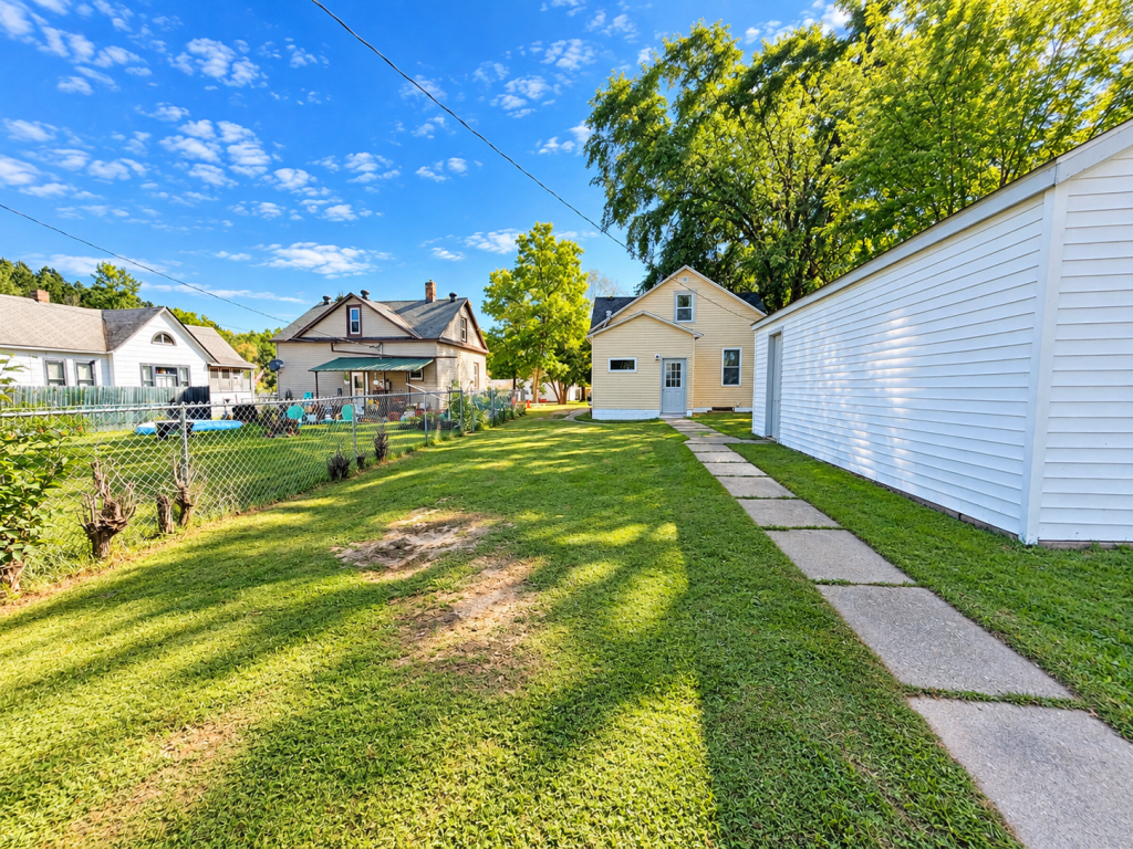 105 Sadie Street Property Photo 27