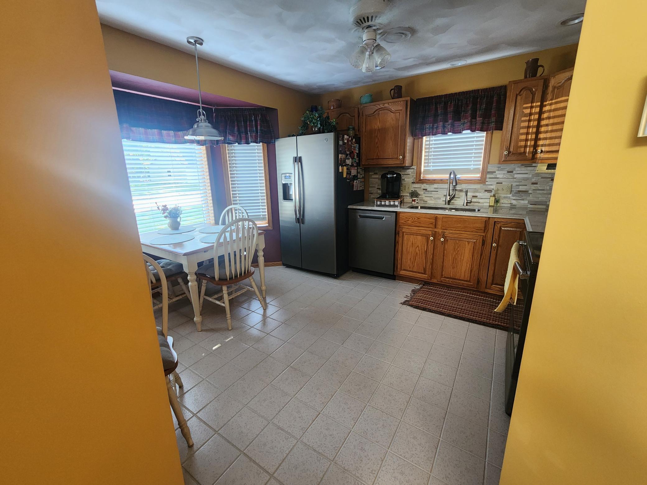 512 Galles Drive Property Photo 3