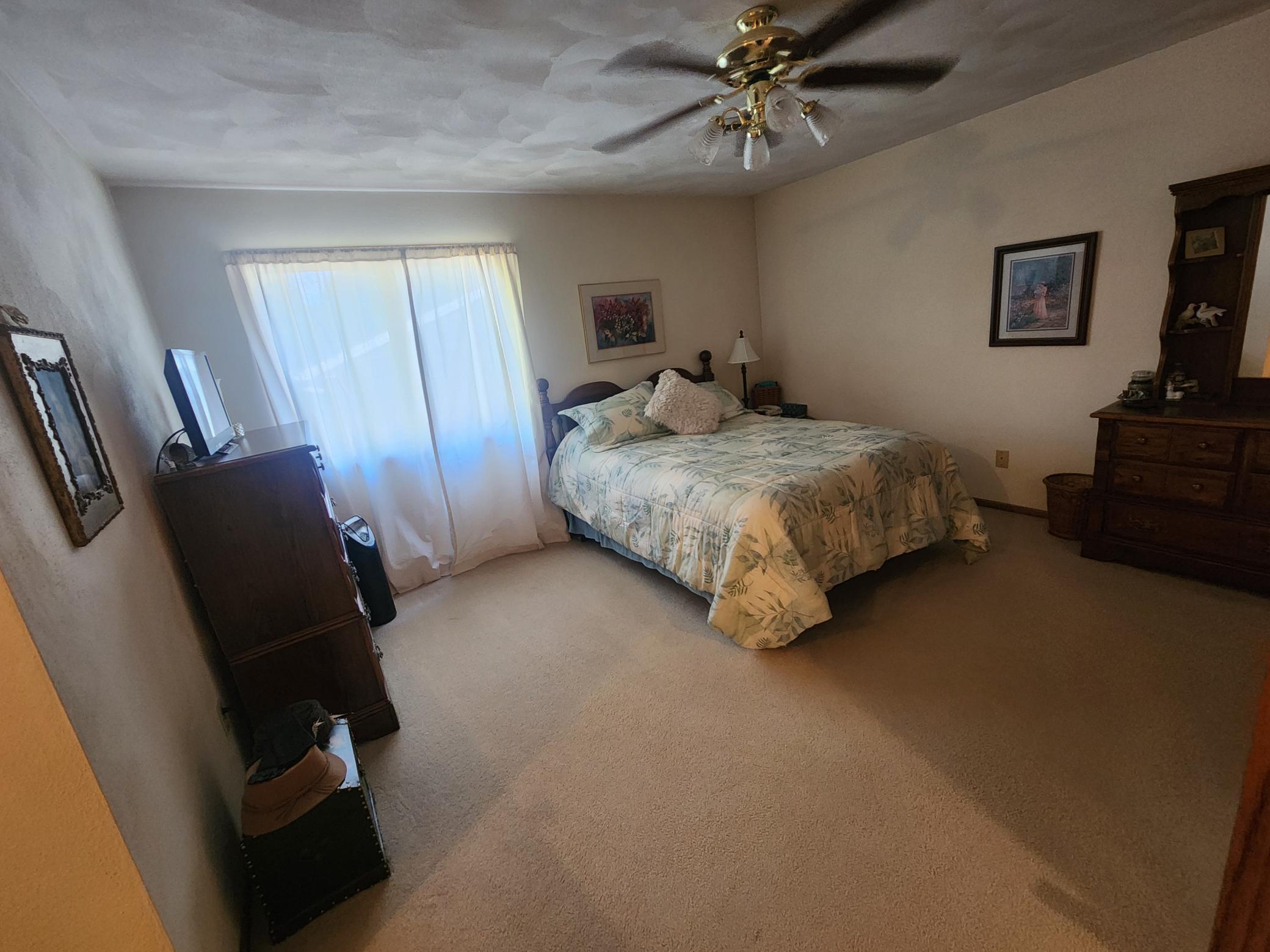 512 Galles Drive Property Photo 10