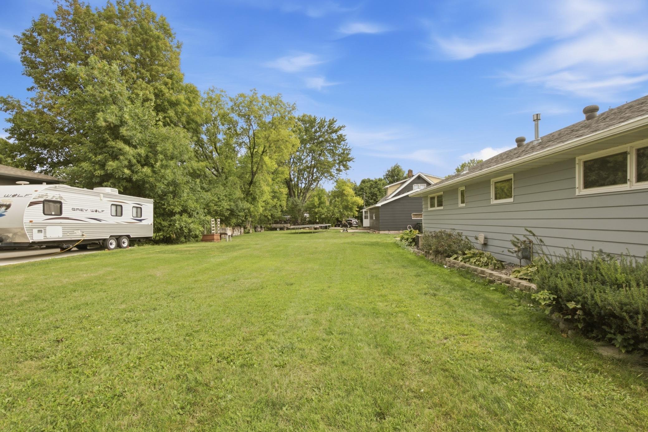721 Midland Avenue Property Photo 3