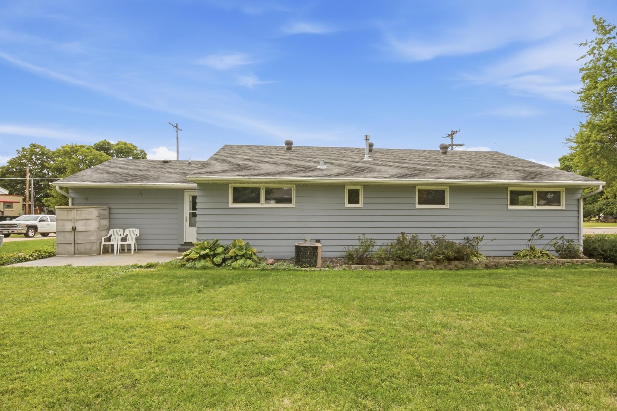 721 Midland Avenue Property Photo 4