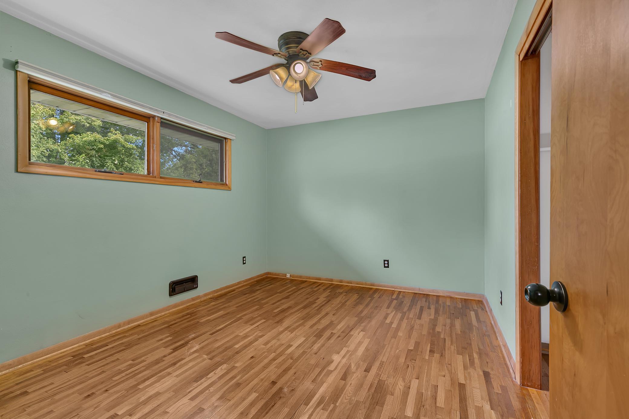 721 Midland Avenue Property Photo 18