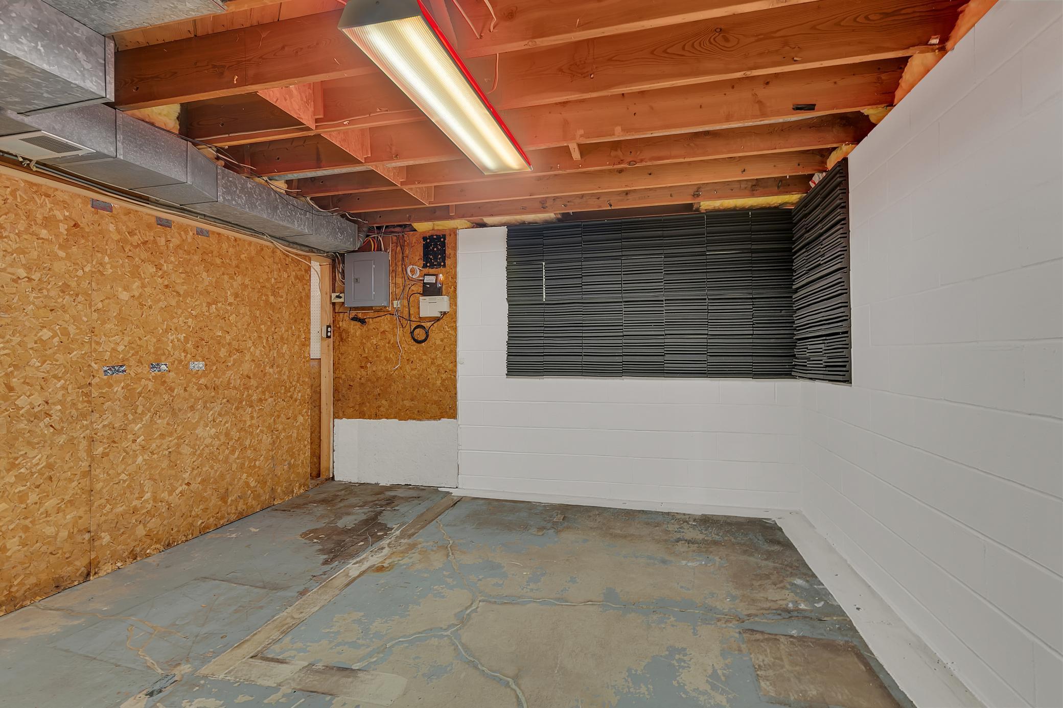 721 Midland Avenue Property Photo 26