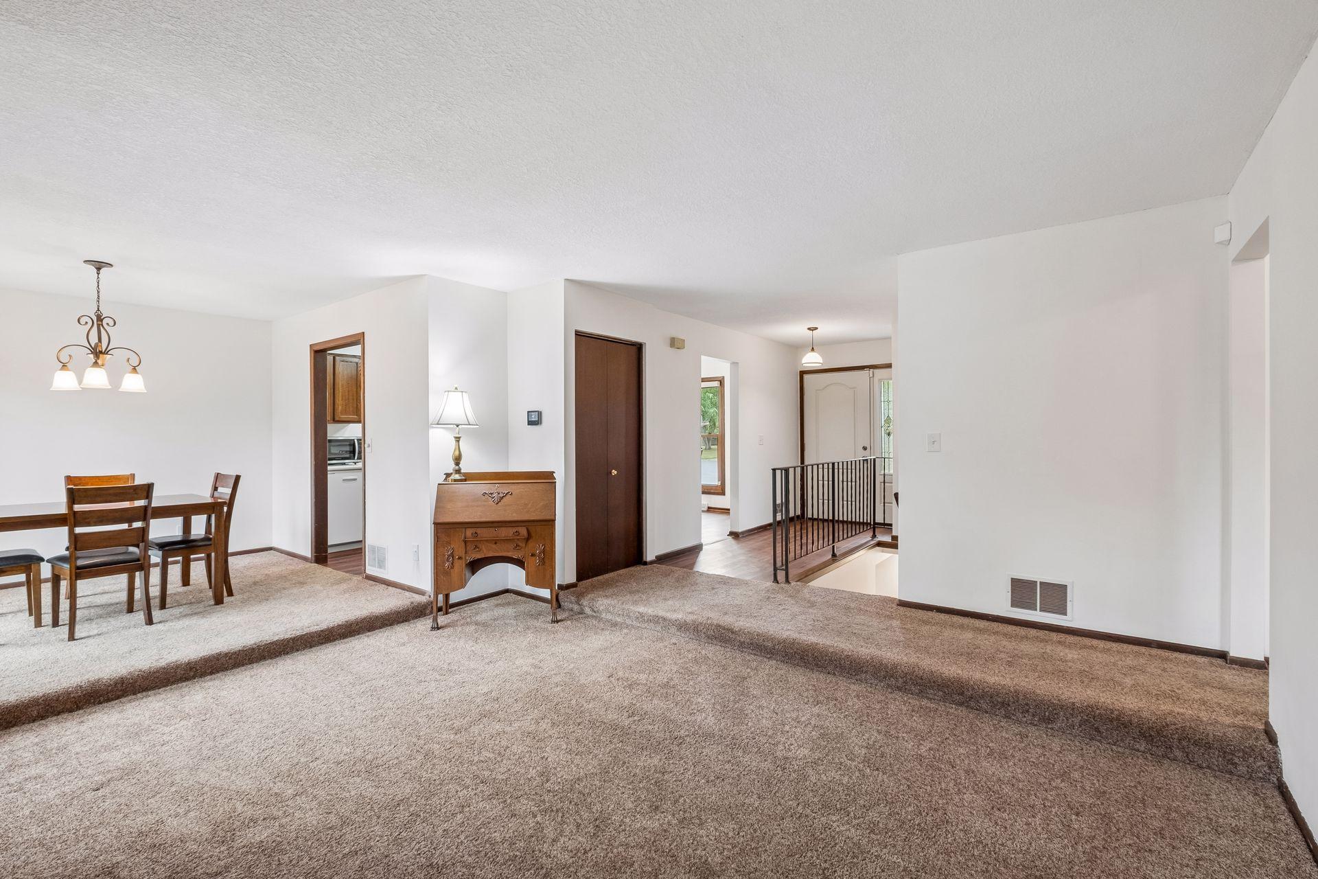4758 Hauge Circle Property Photo 7