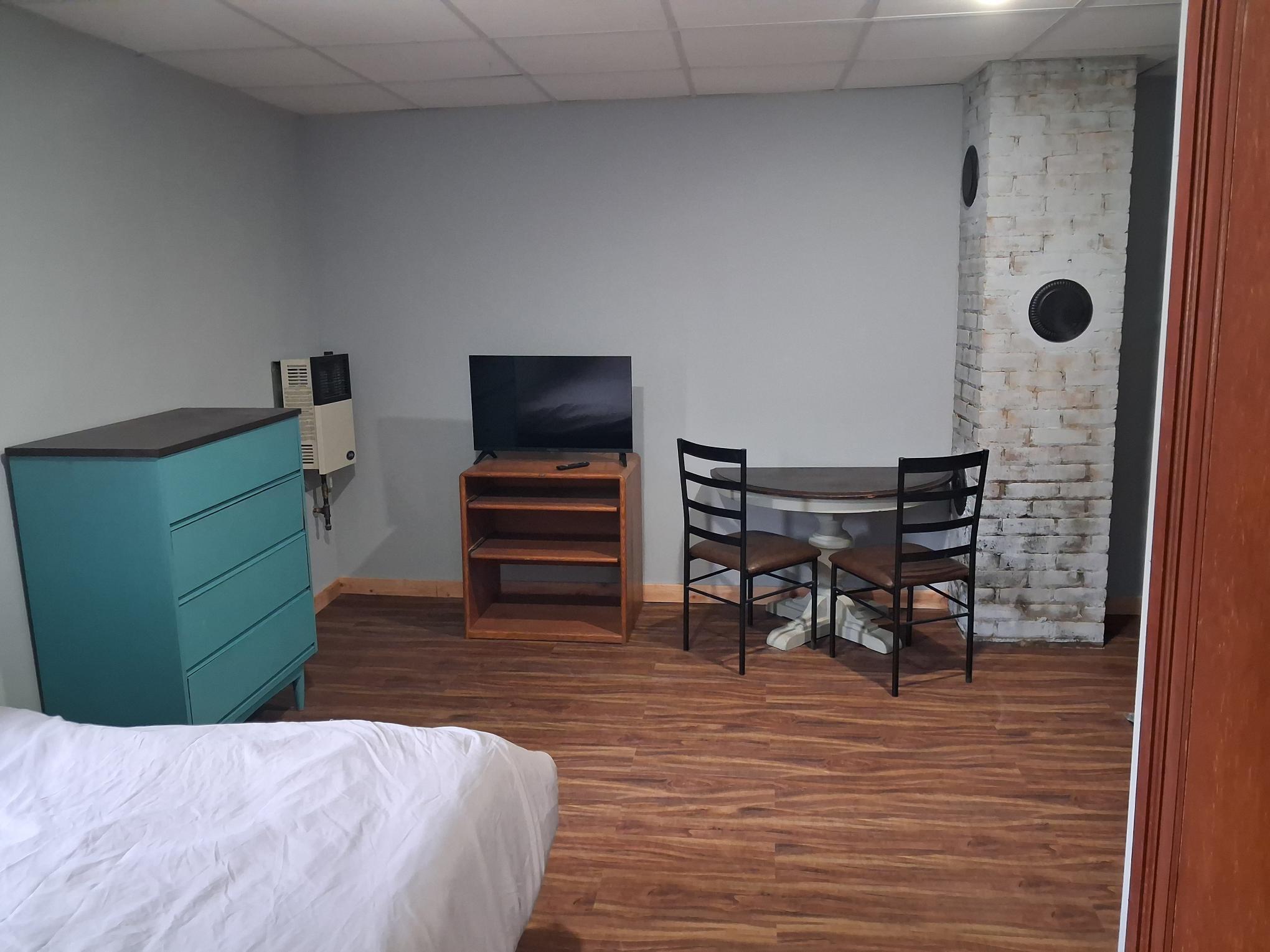 945 Gary Street Property Photo 25