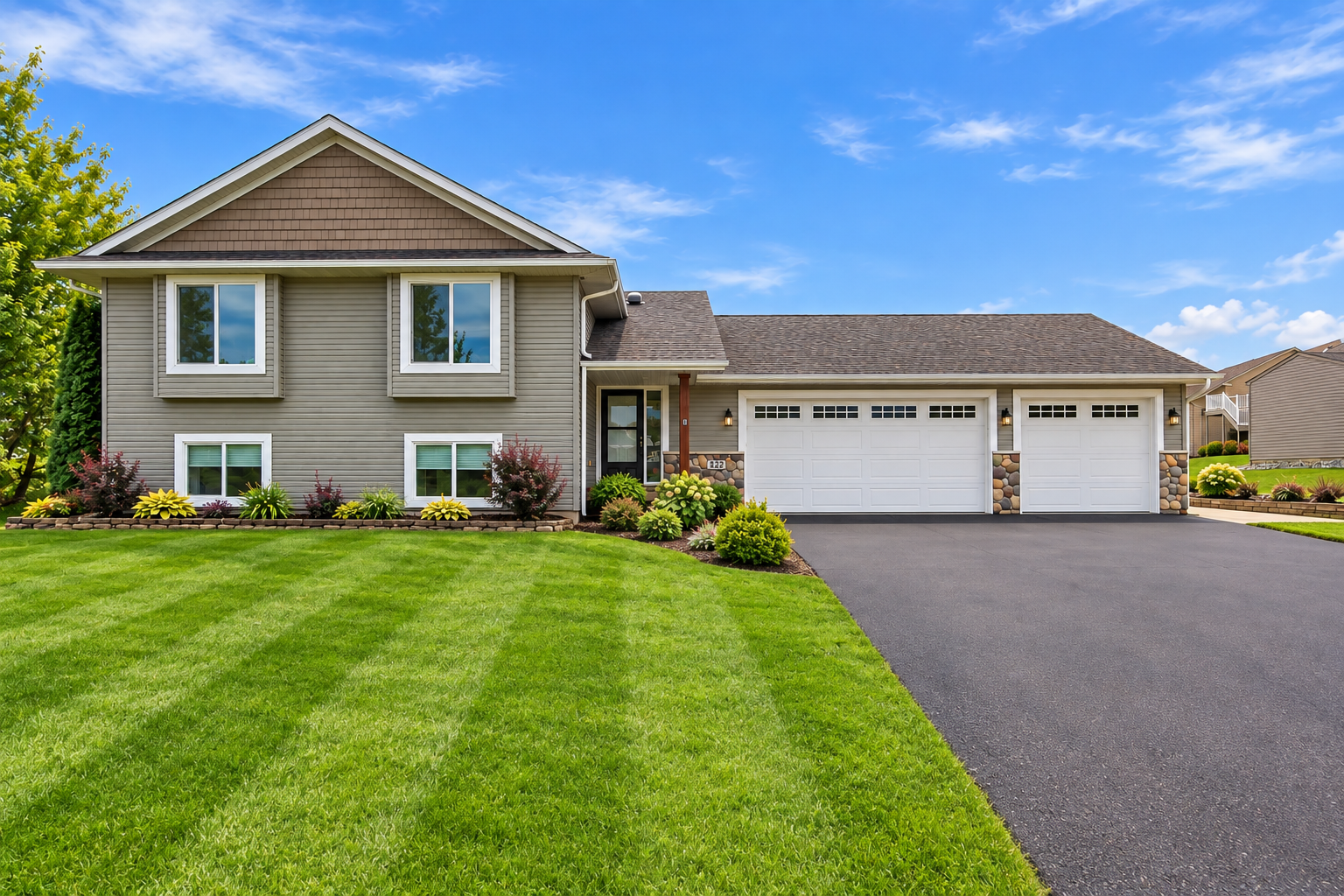 822 Deer Path Property Photo