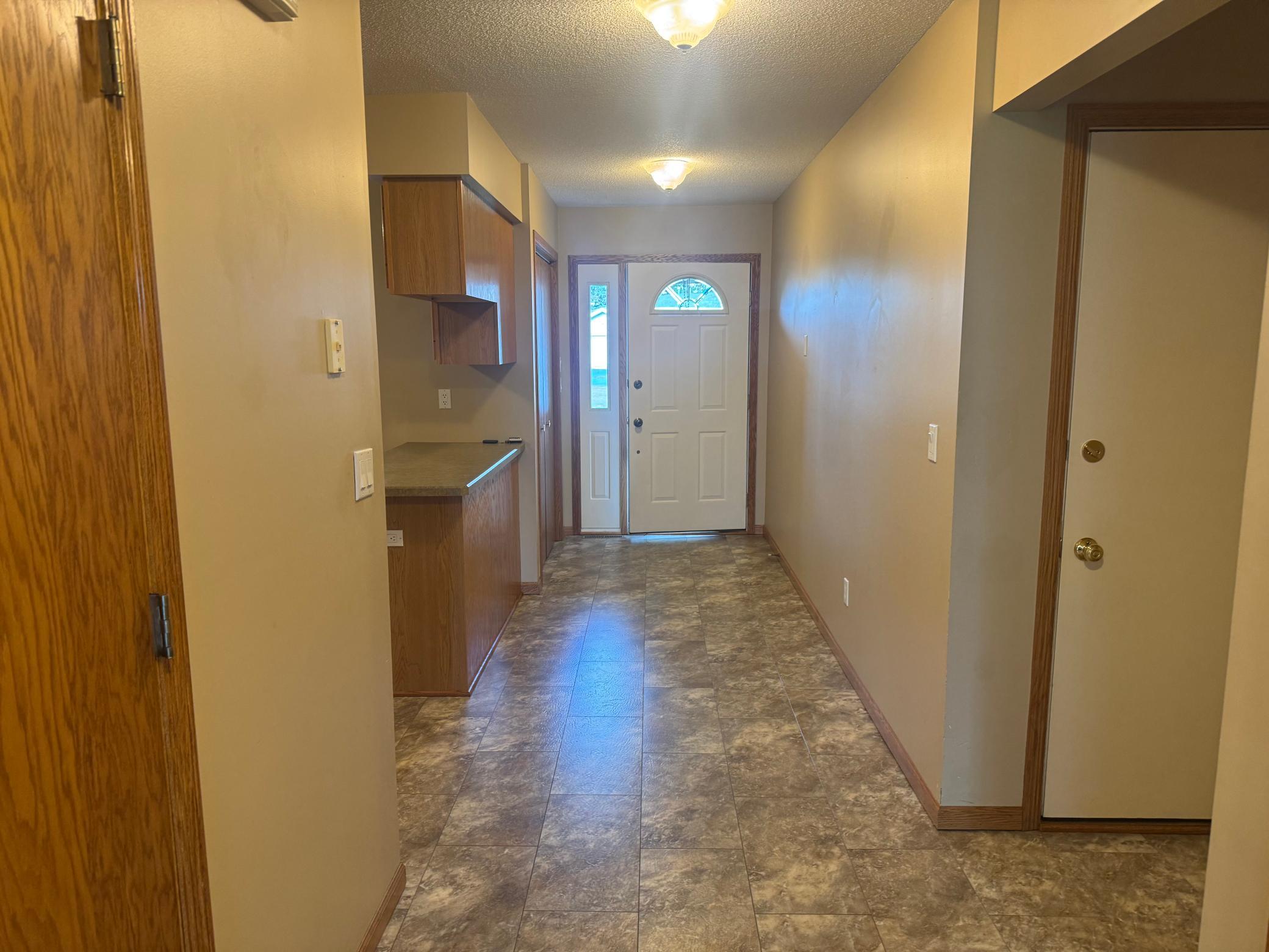 3113 Maple Leaf Court Nw Property Photo 2