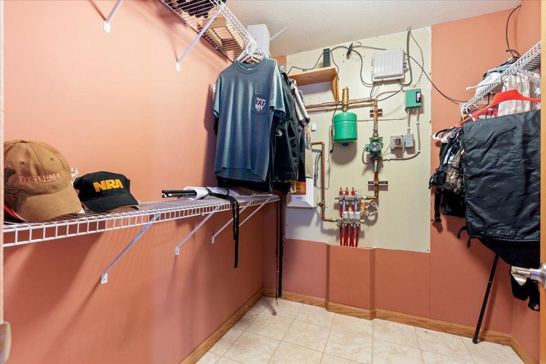 57800 Great River Road Property Photo 32