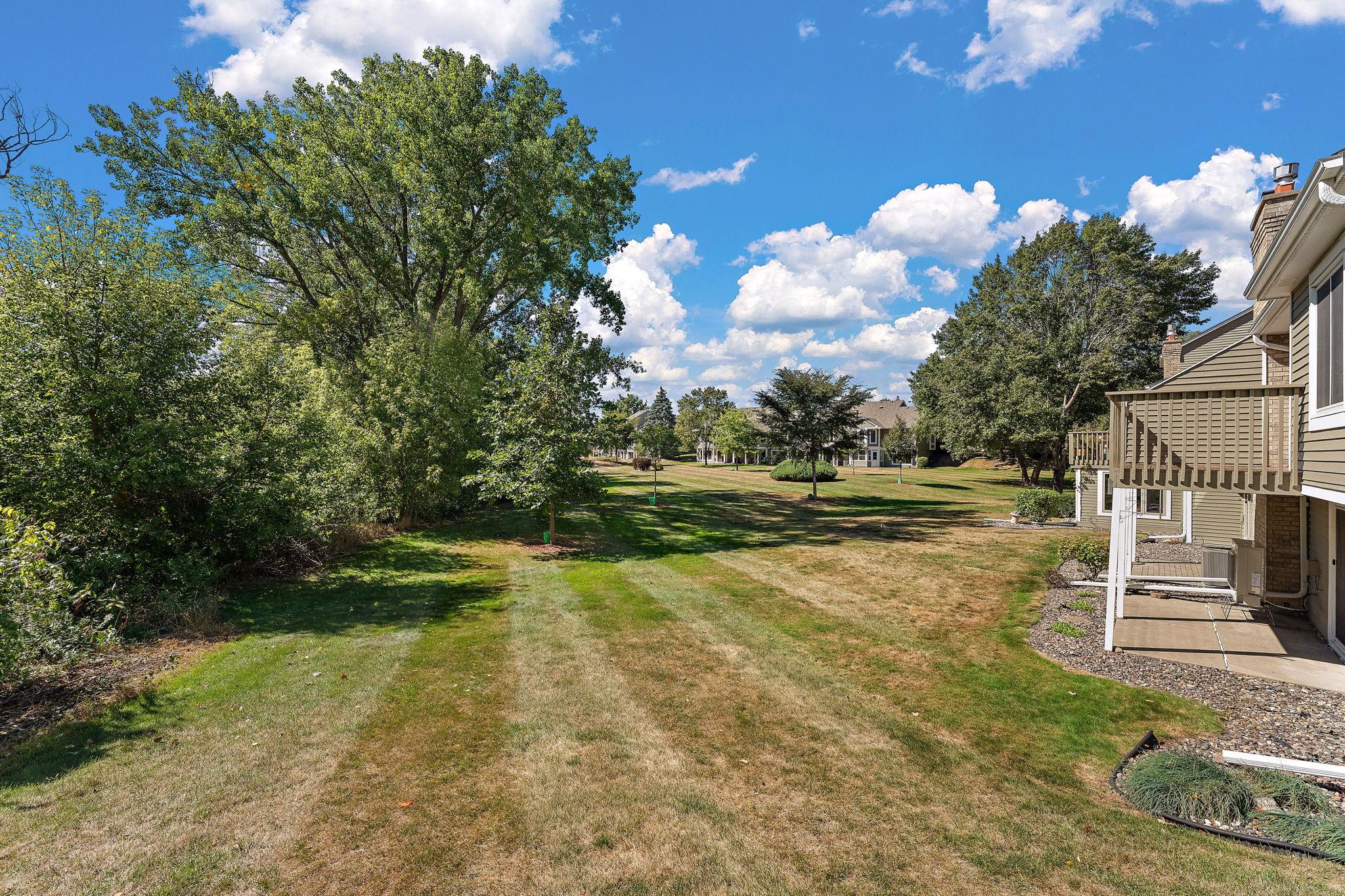 978 Winterberry Drive Property Photo 6