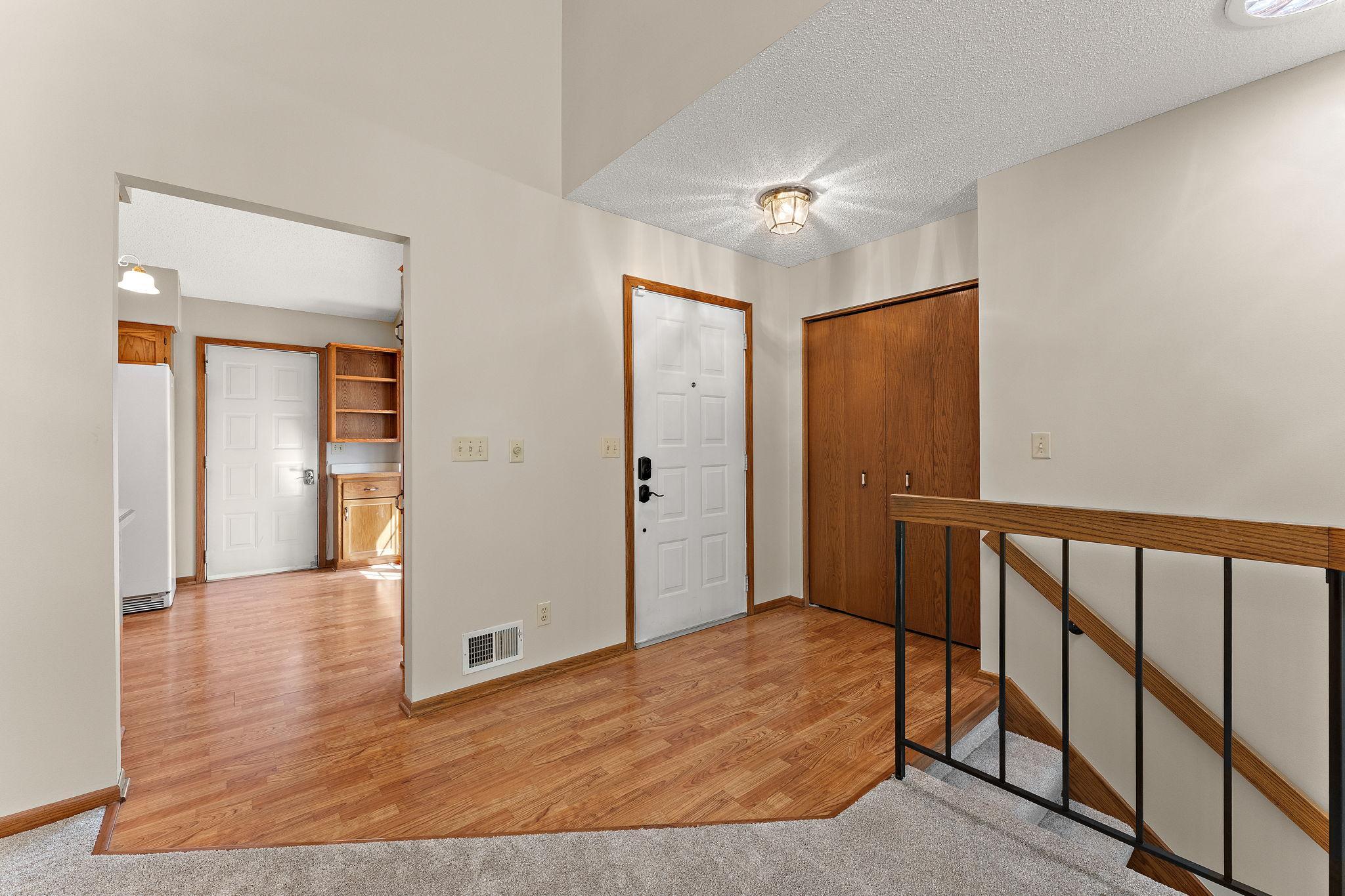 978 Winterberry Drive Property Photo 11