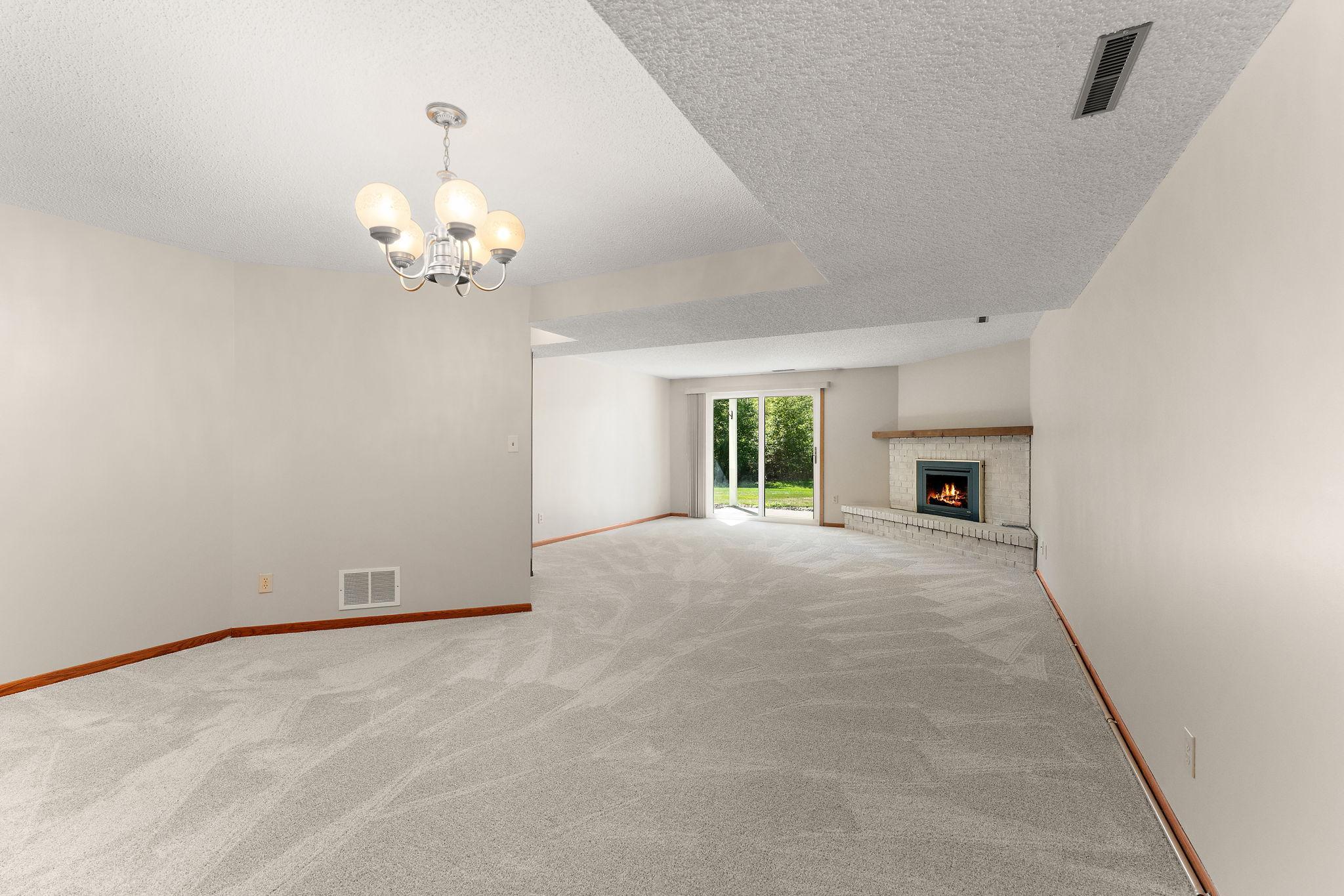 978 Winterberry Drive Property Photo 26