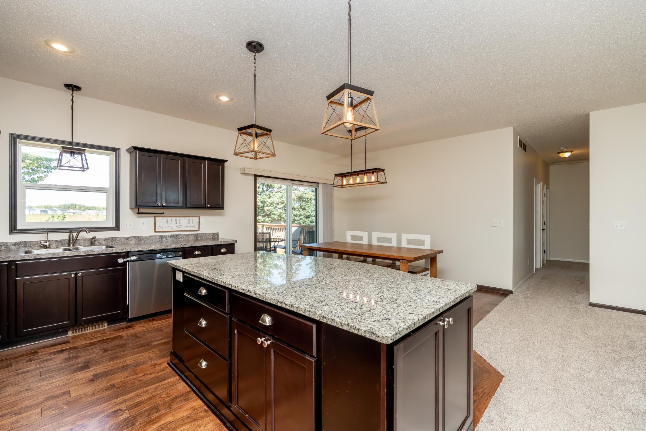 916 Forest Edge Drive Property Photo 6