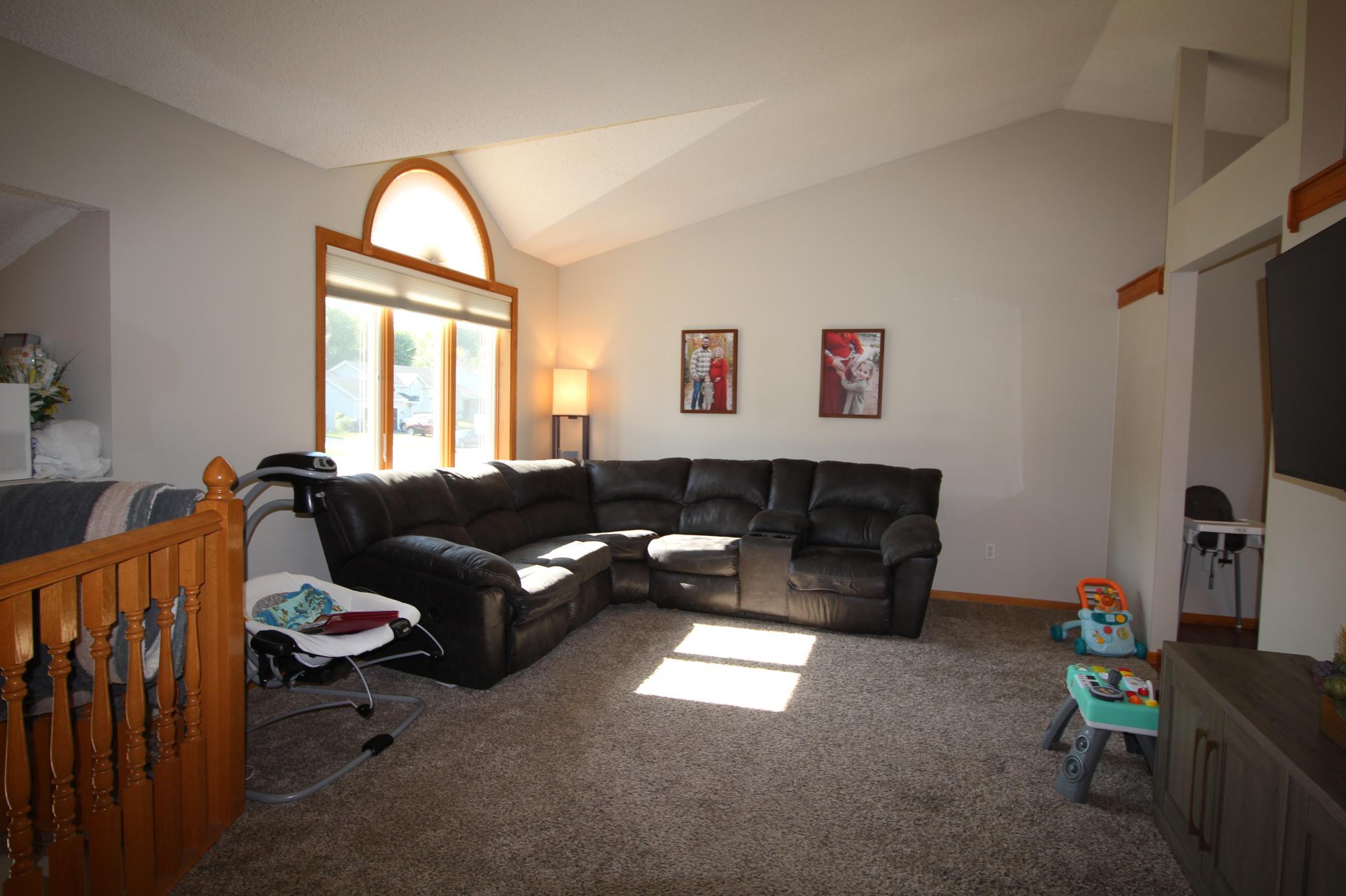 18896 Embers Avenue Property Photo 9