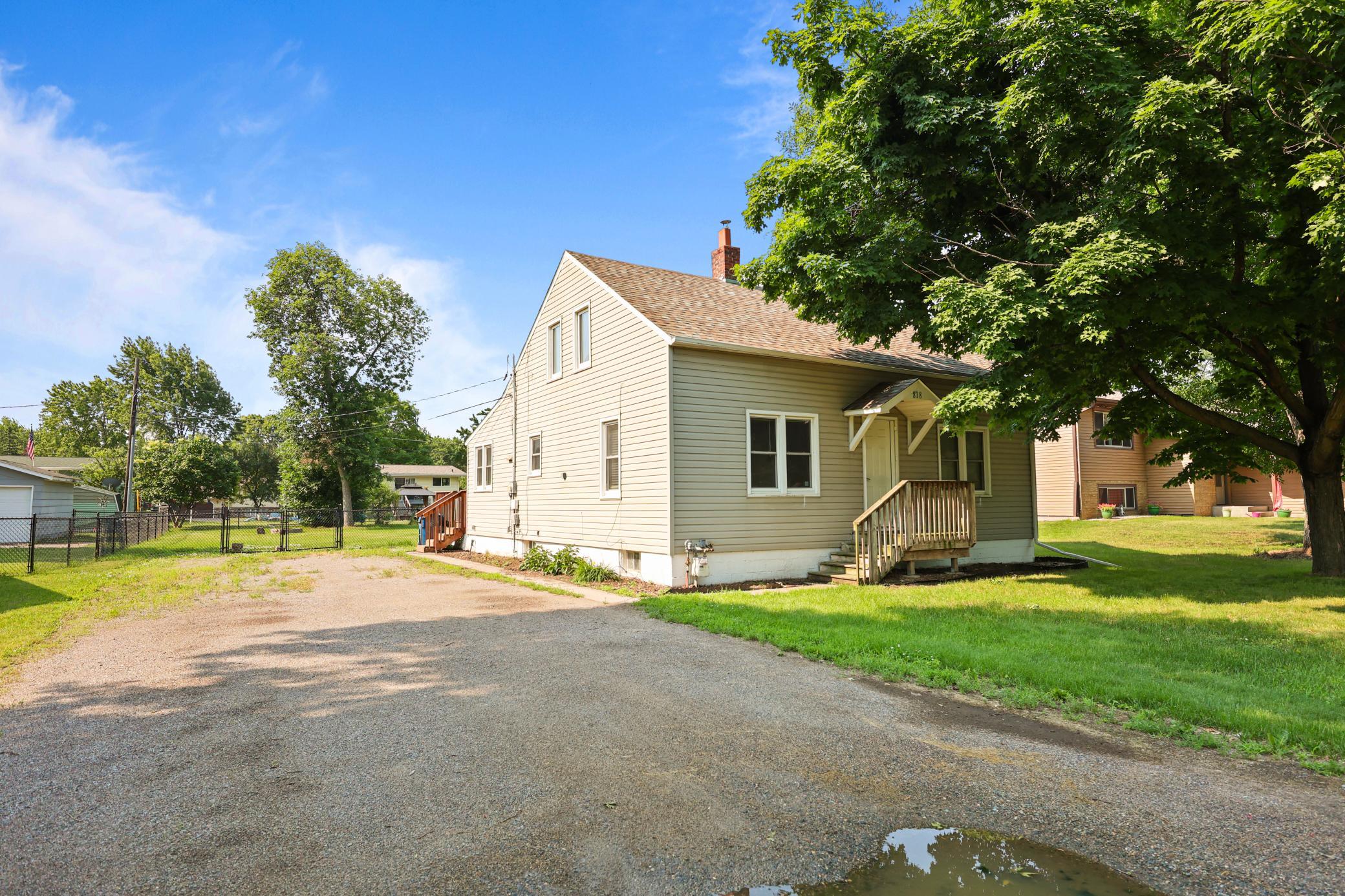 818 E Minnesota Street Property Photo 1