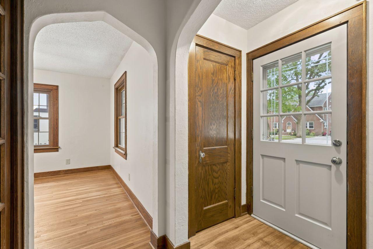 910 10th Street Nw Property Photo 17