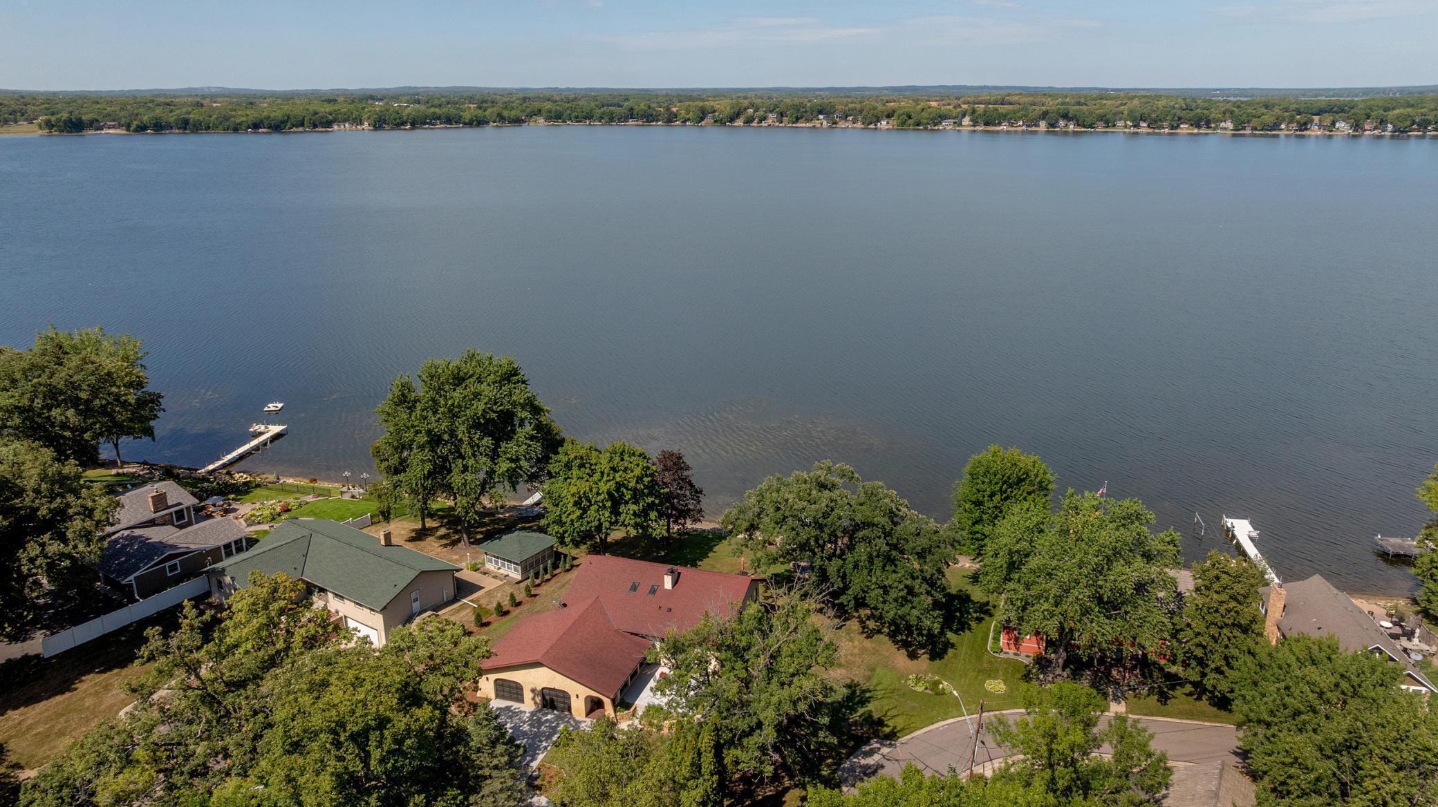 150 Lake Drive E Property Photo 52