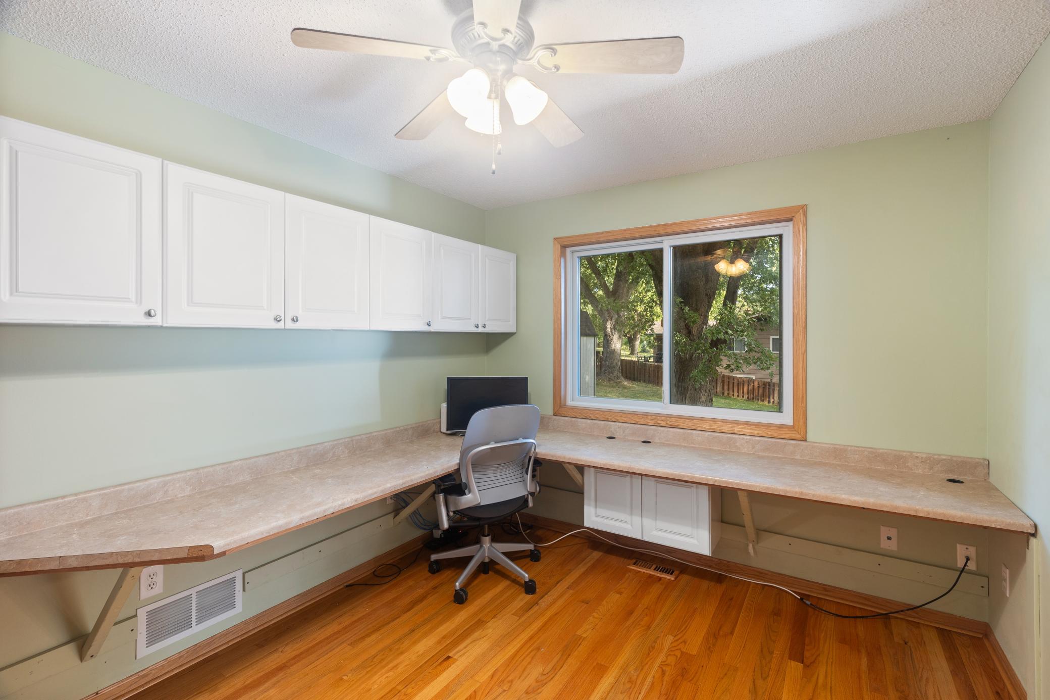 2975 Egan Avenue Property Photo 18