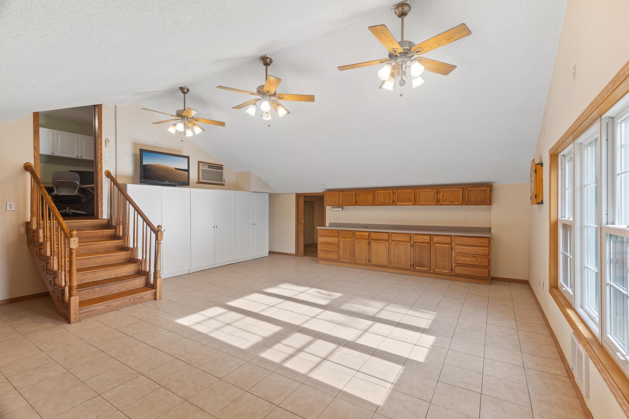 2975 Egan Avenue Property Photo 22