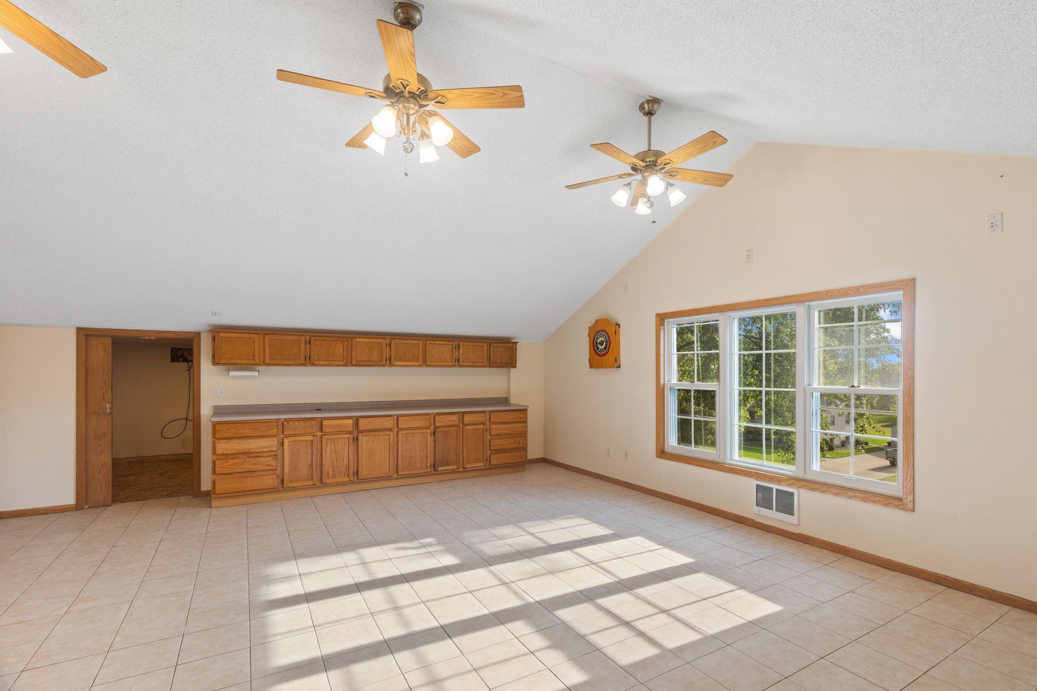 2975 Egan Avenue Property Photo 23
