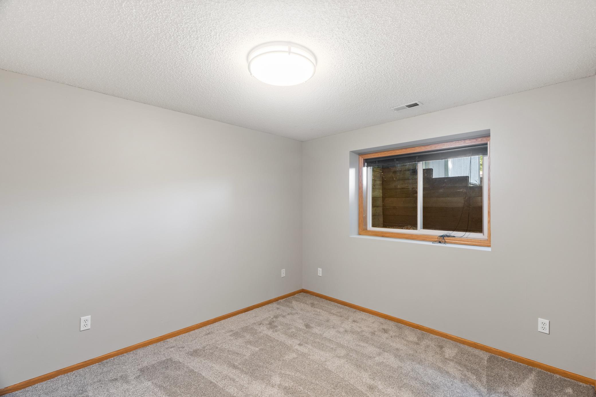 2975 Egan Avenue Property Photo 31