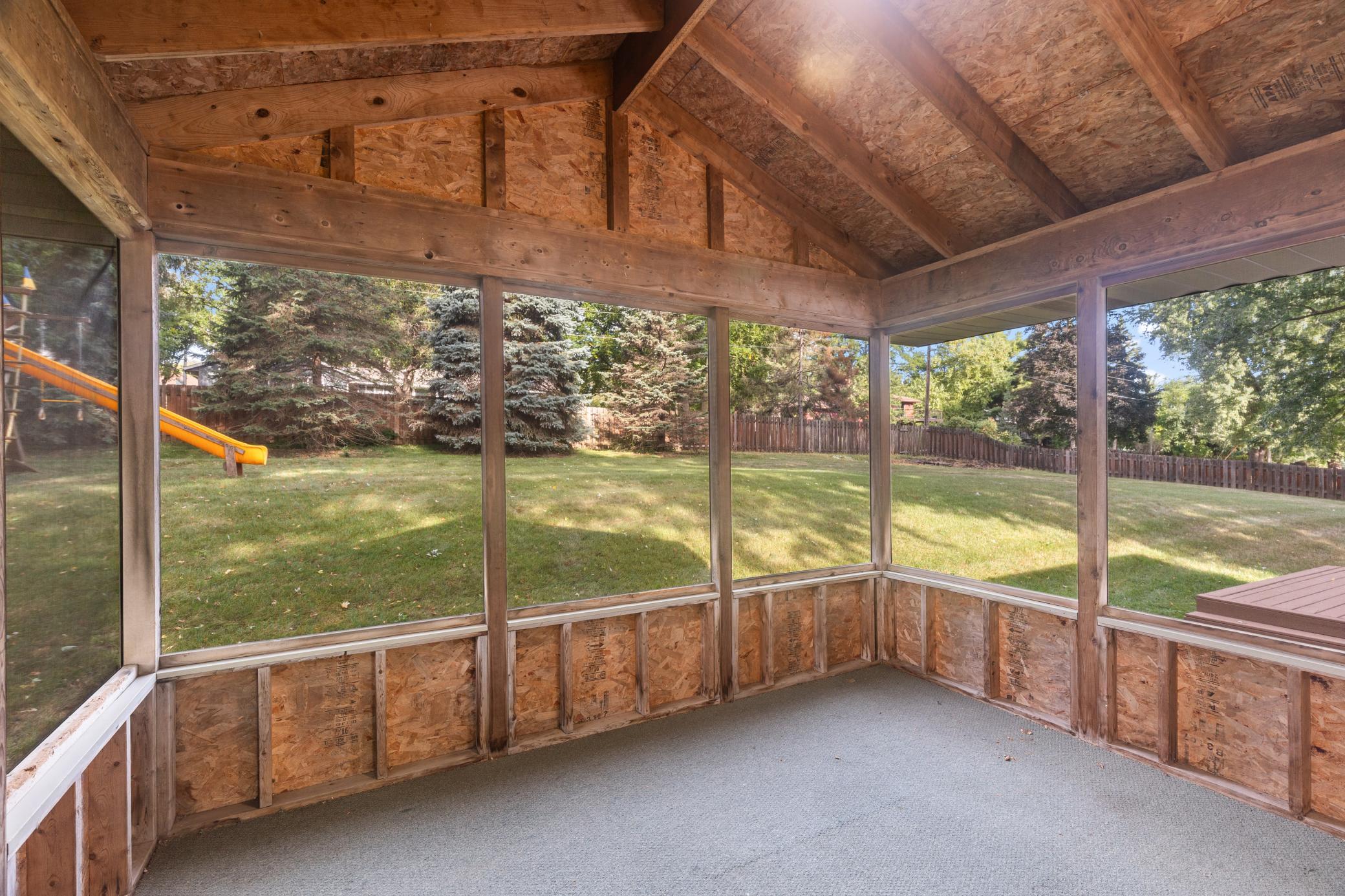2975 Egan Avenue Property Photo 32