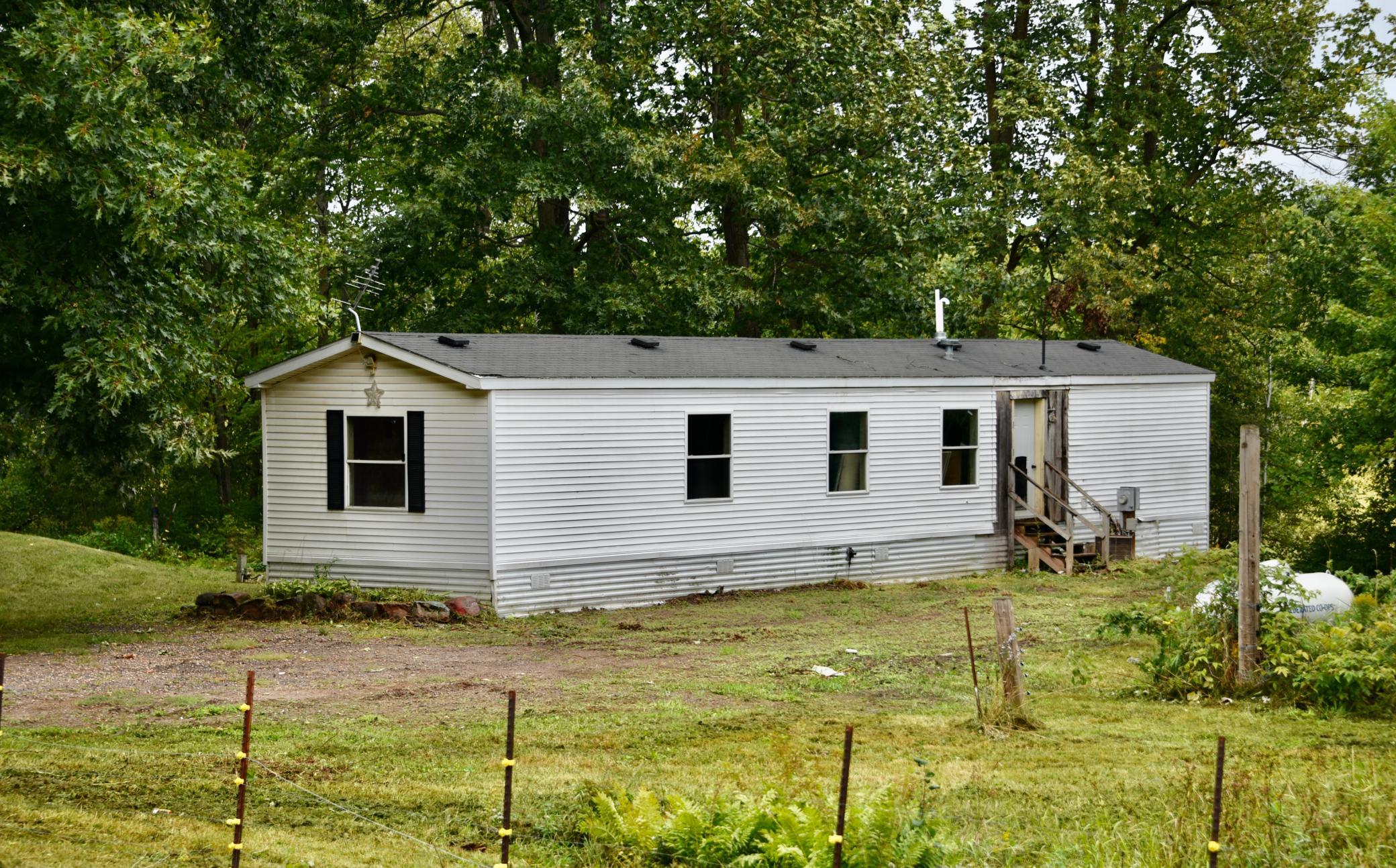 2464 Sherwood Street Property Photo 3