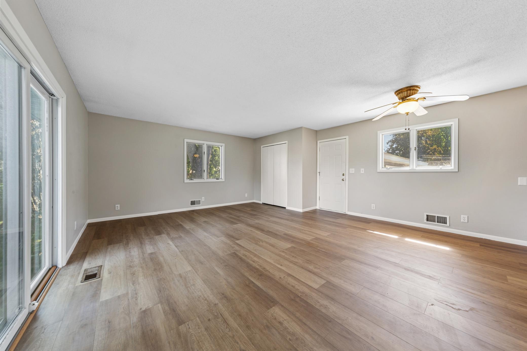 4242 Limestone Drive Property Photo 15