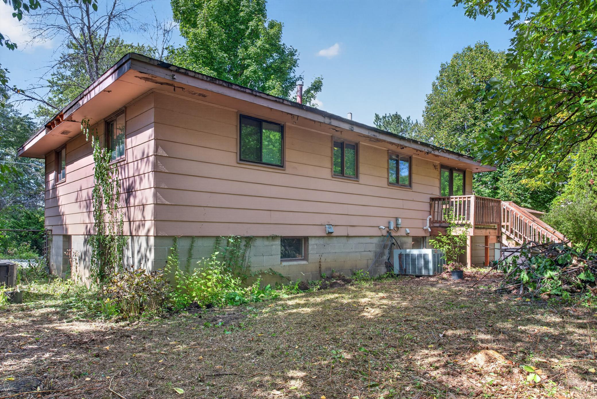 3280 Donald Avenue Property Photo 10