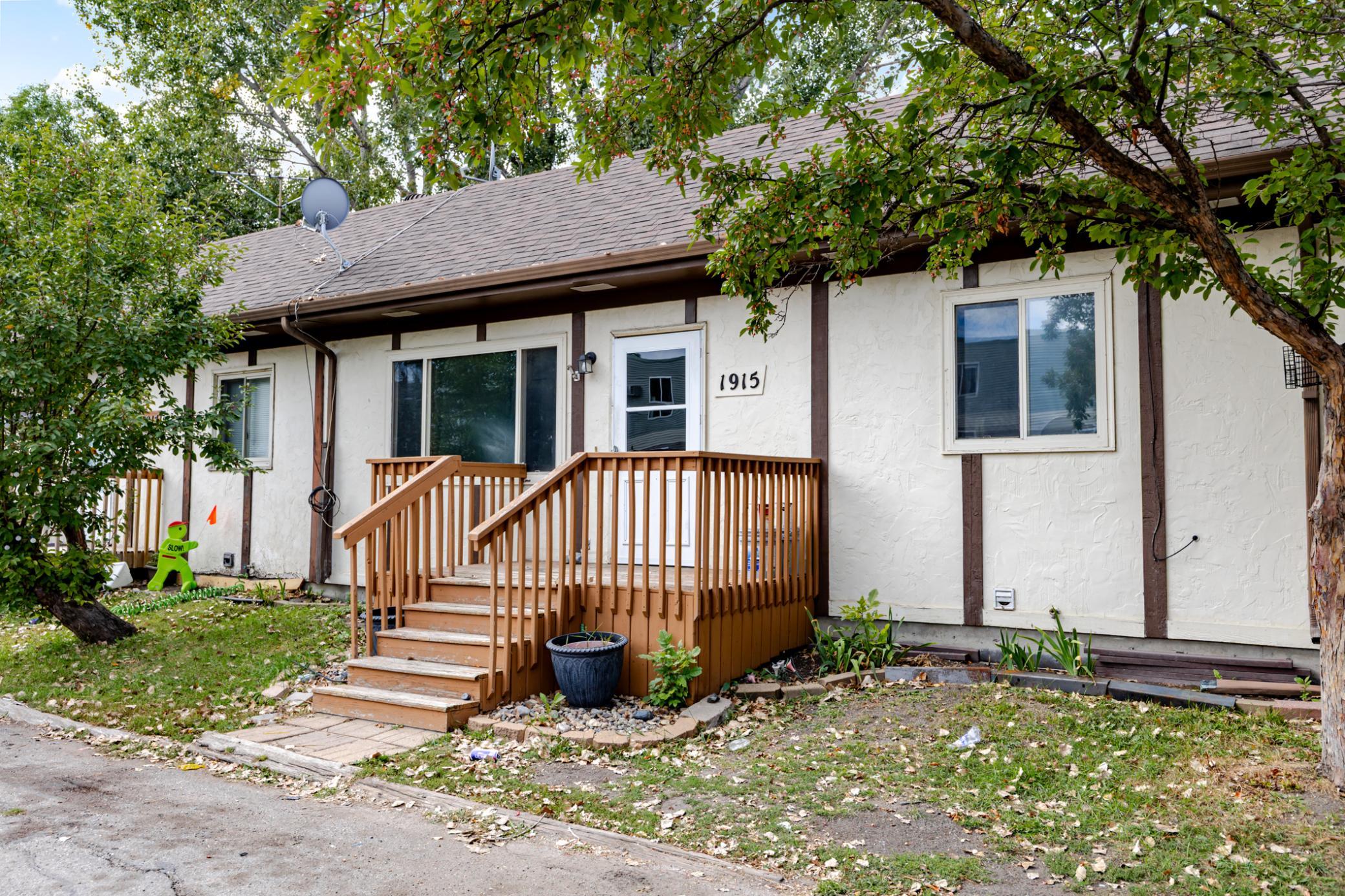 1915 18th Avenue S Property Photo 1