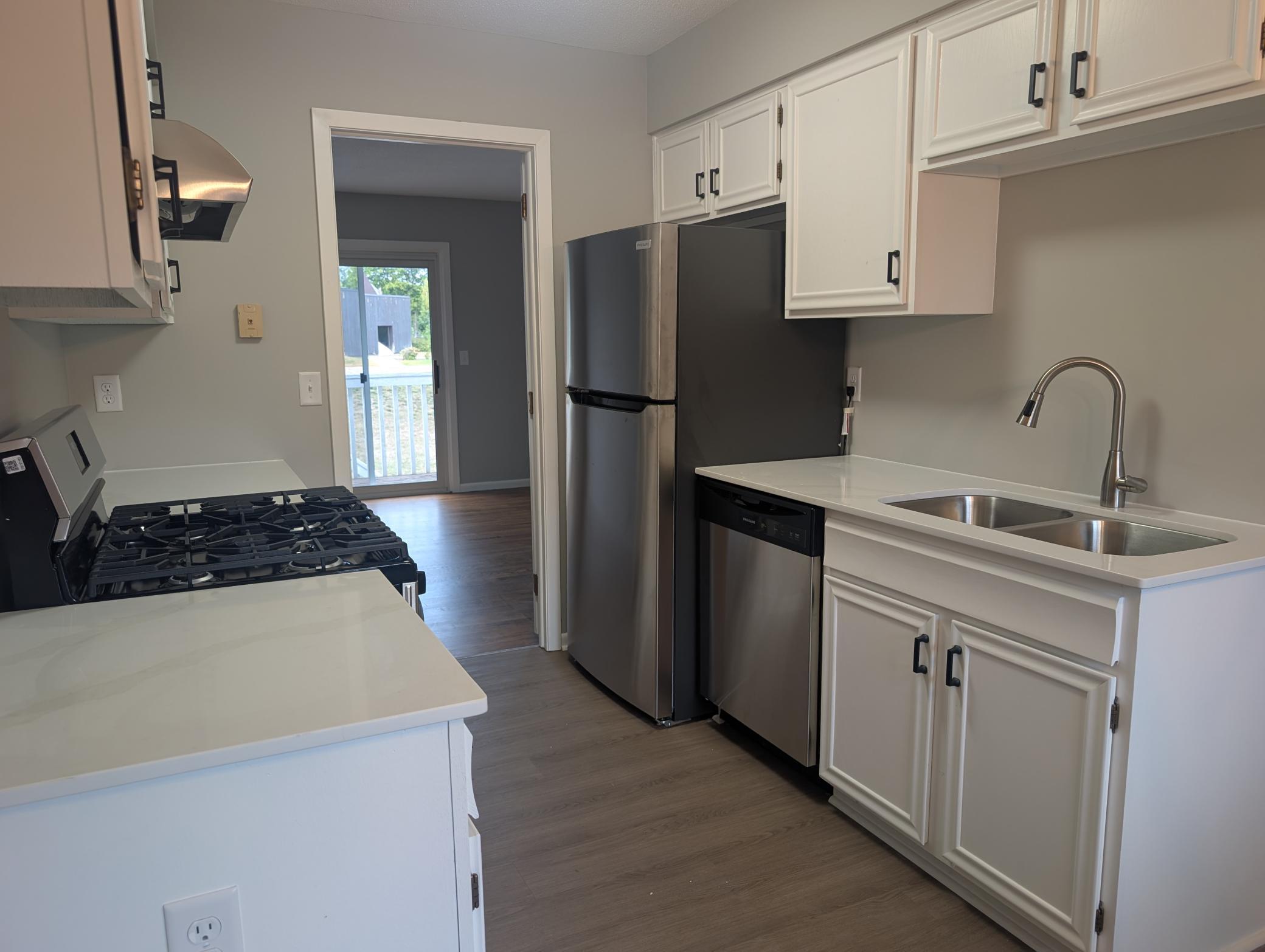7427 143rd Street Court Property Photo 1
