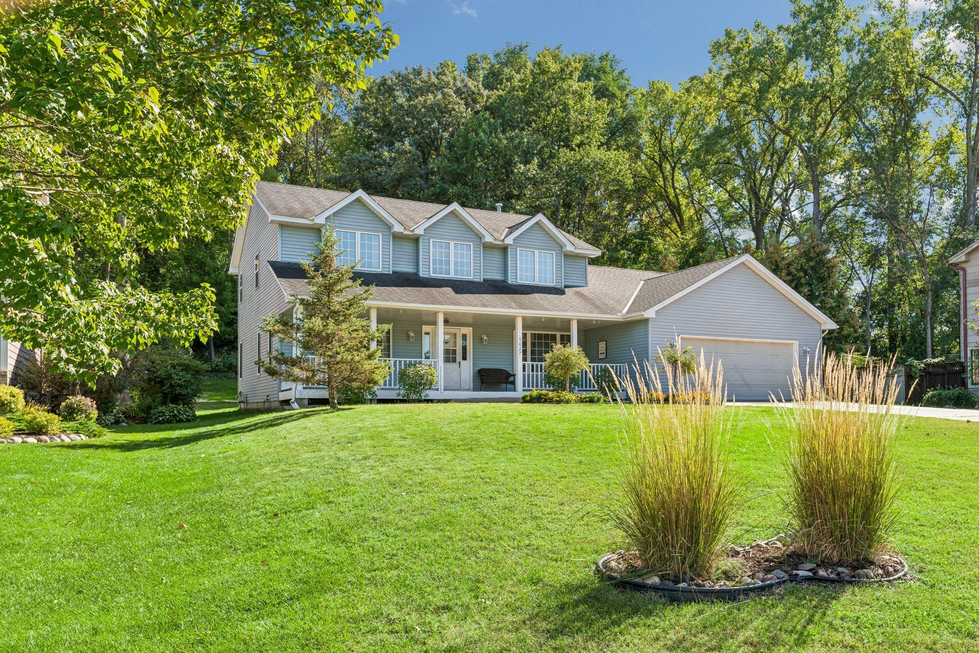 5027 Forest Glen Court Property Photo 1
