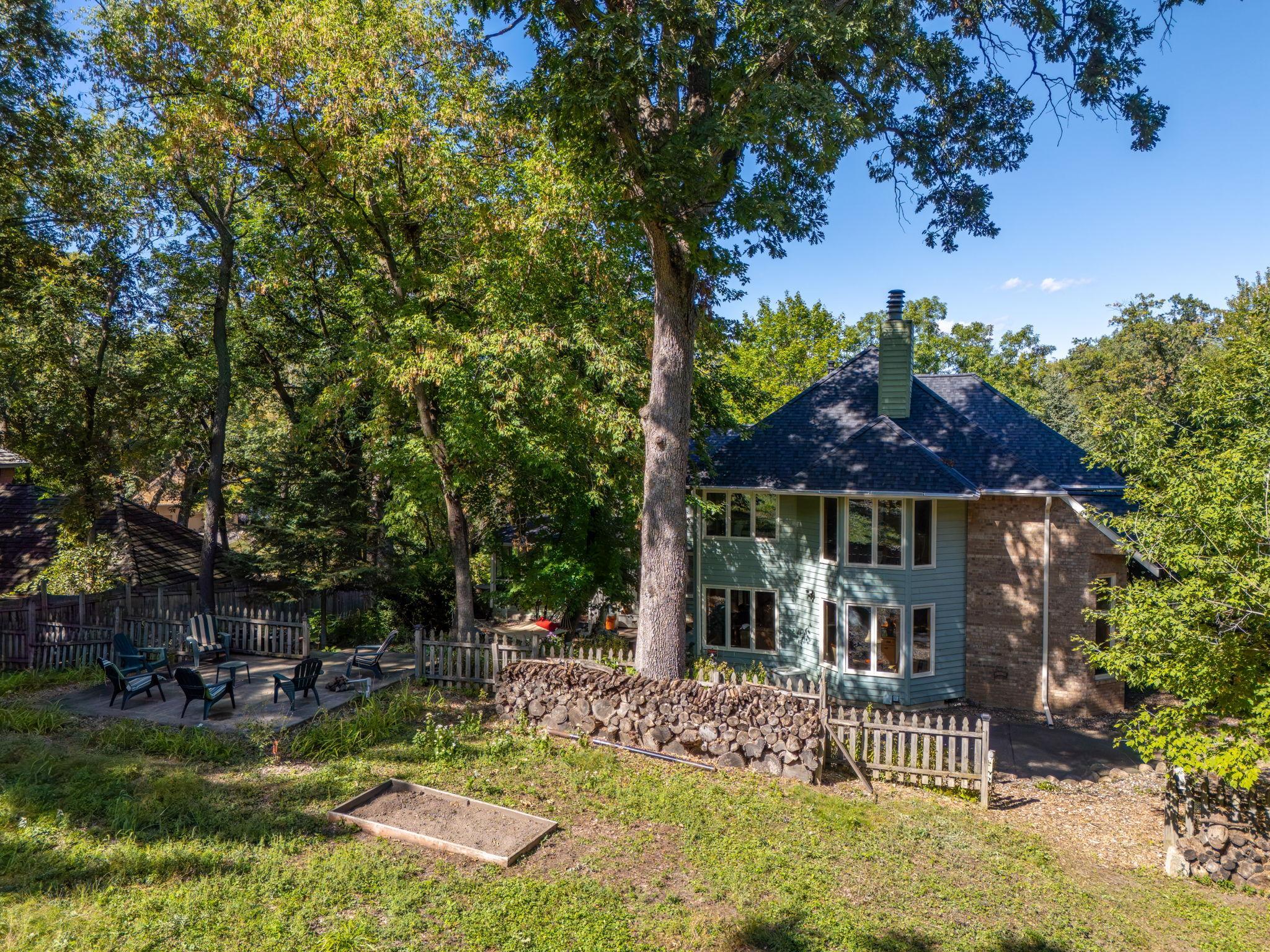 4166 Heatherton Place Property Photo 16