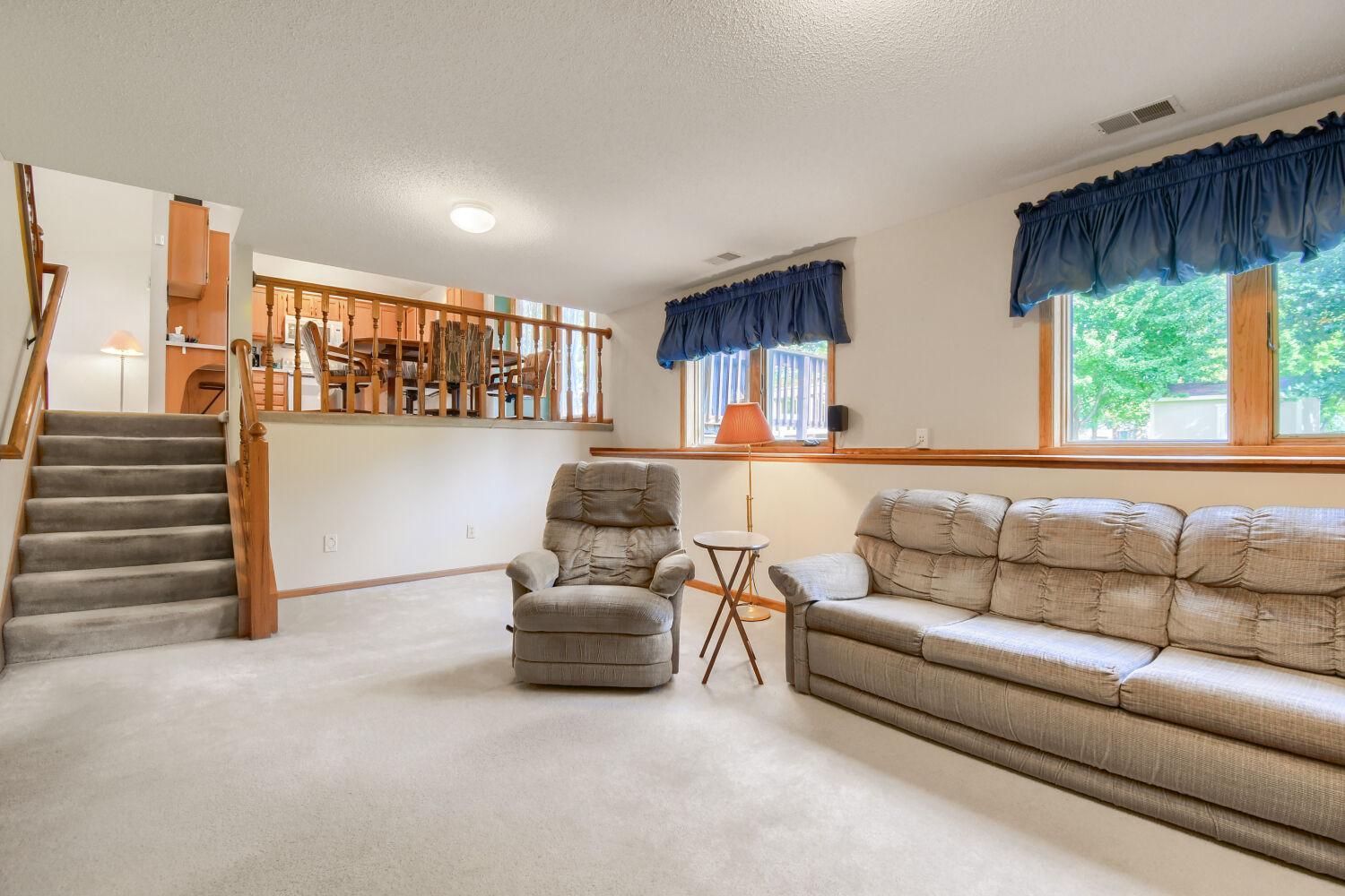 4670 Manor Drive Property Photo 14