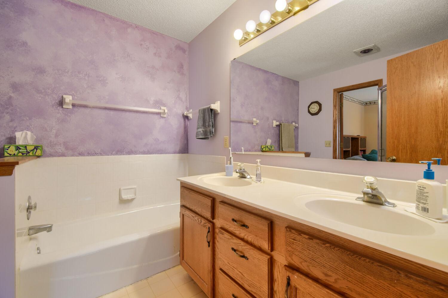 4670 Manor Drive Property Photo 17